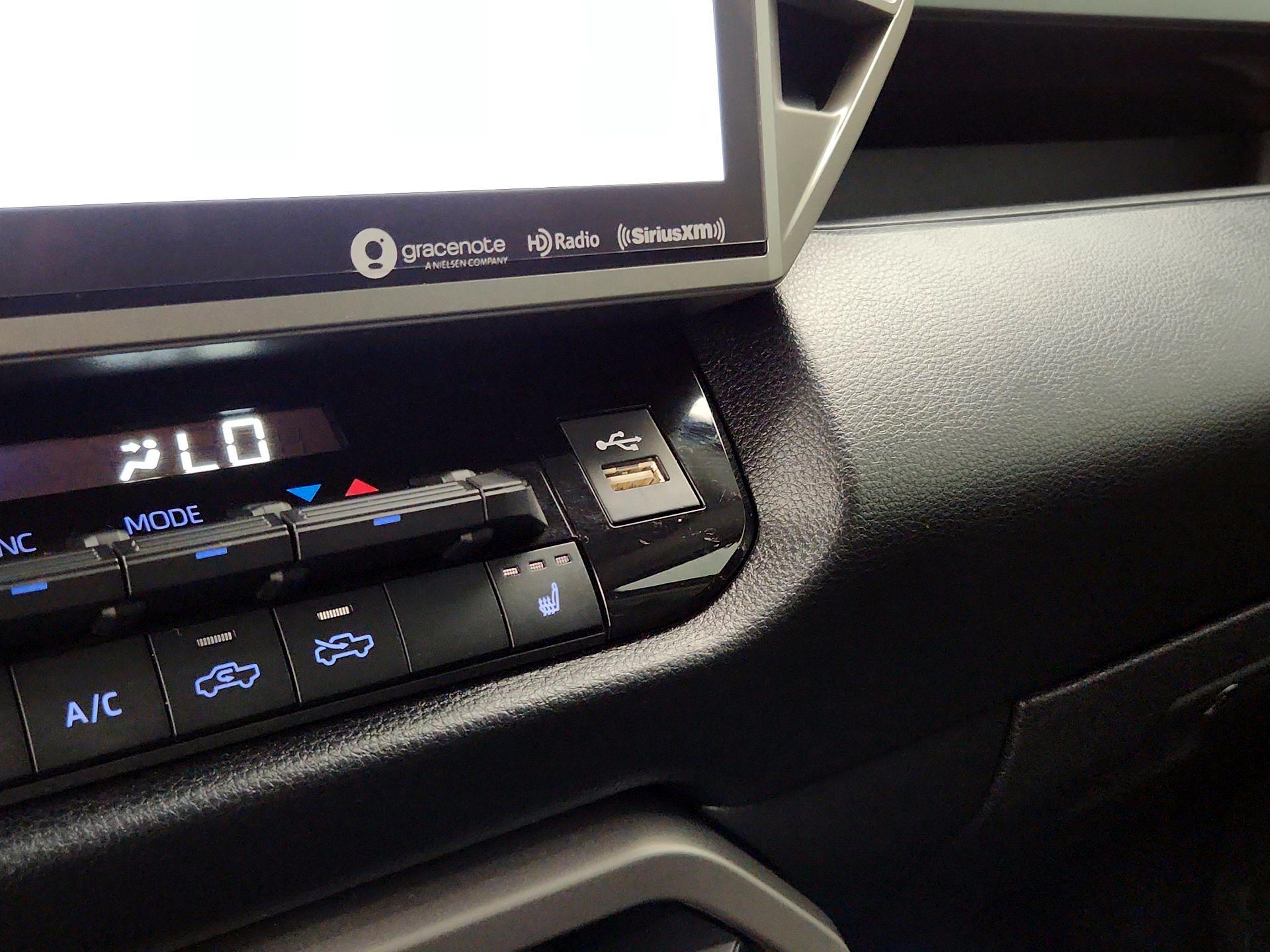 Thumbnail: 2024 Toyota Tundra - 18