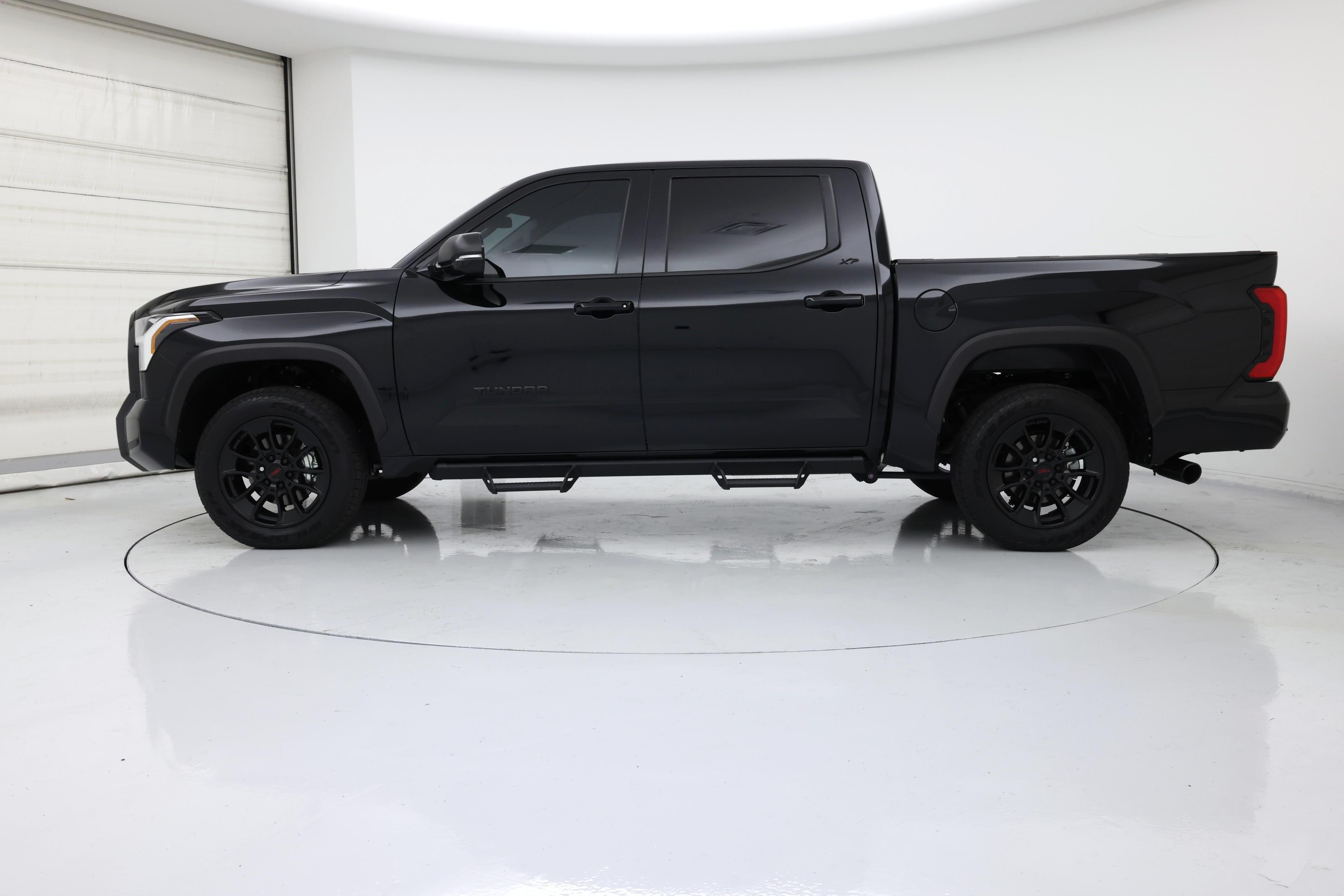 Thumbnail: 2024 Toyota Tundra - 3