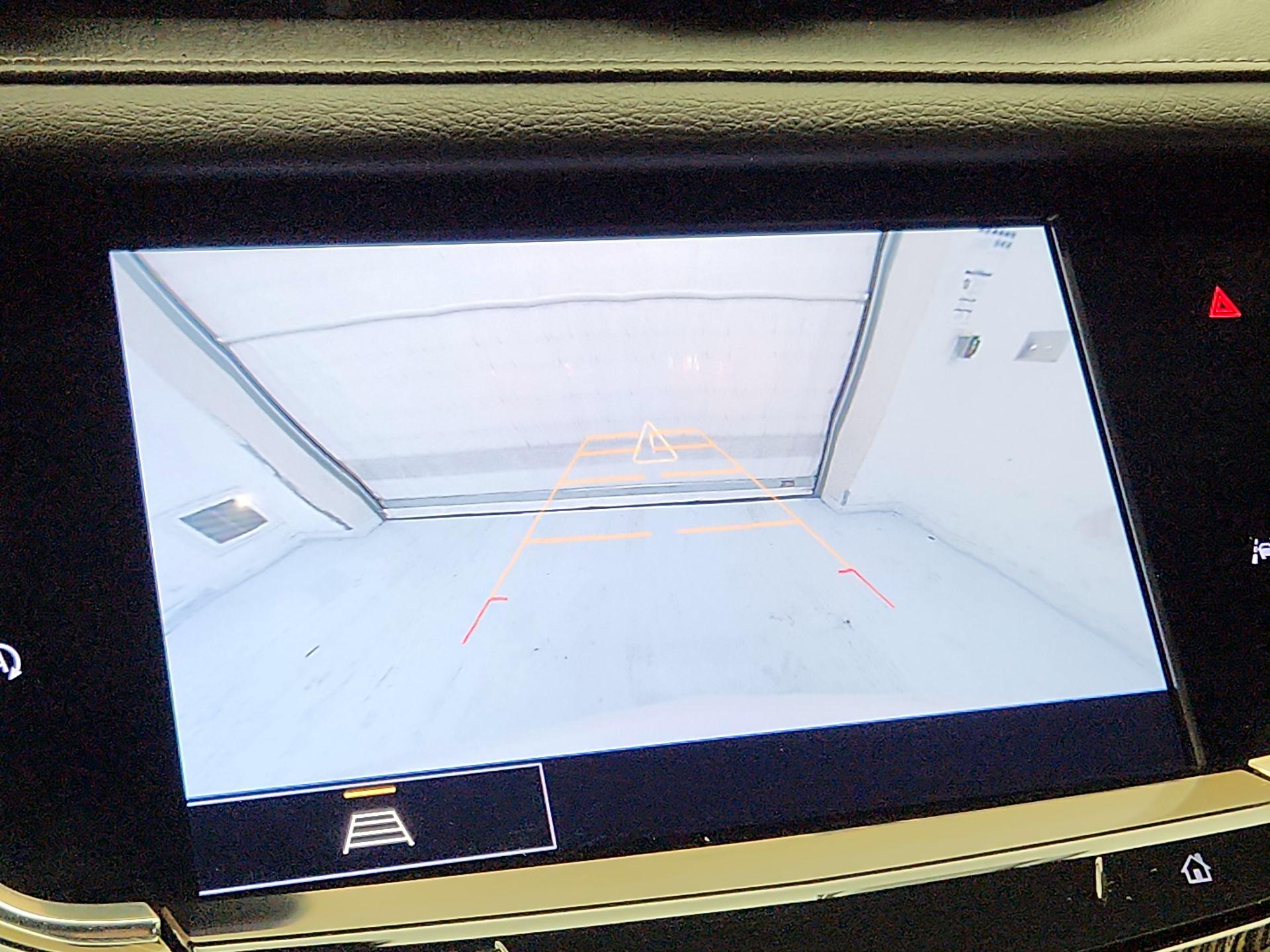 Thumbnail: 2022 Cadillac XT6 - 14