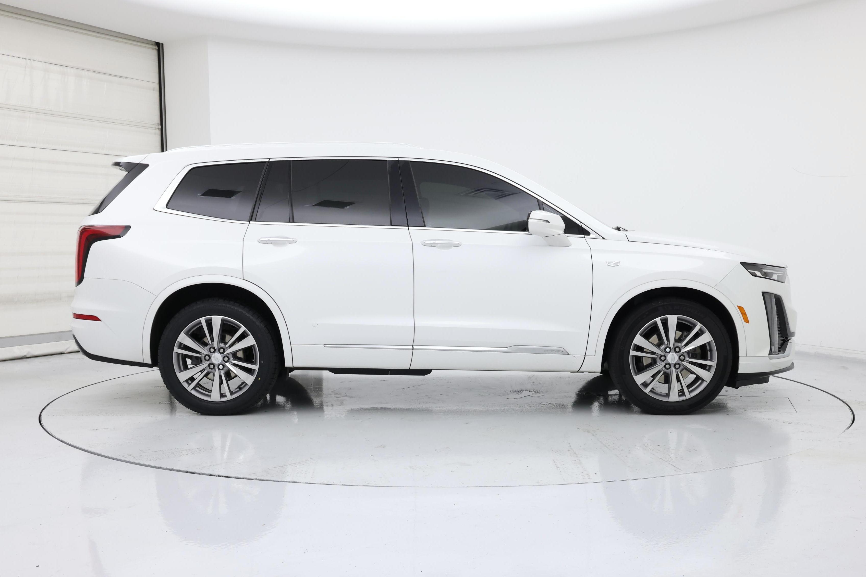 Thumbnail: 2022 Cadillac XT6 - 7