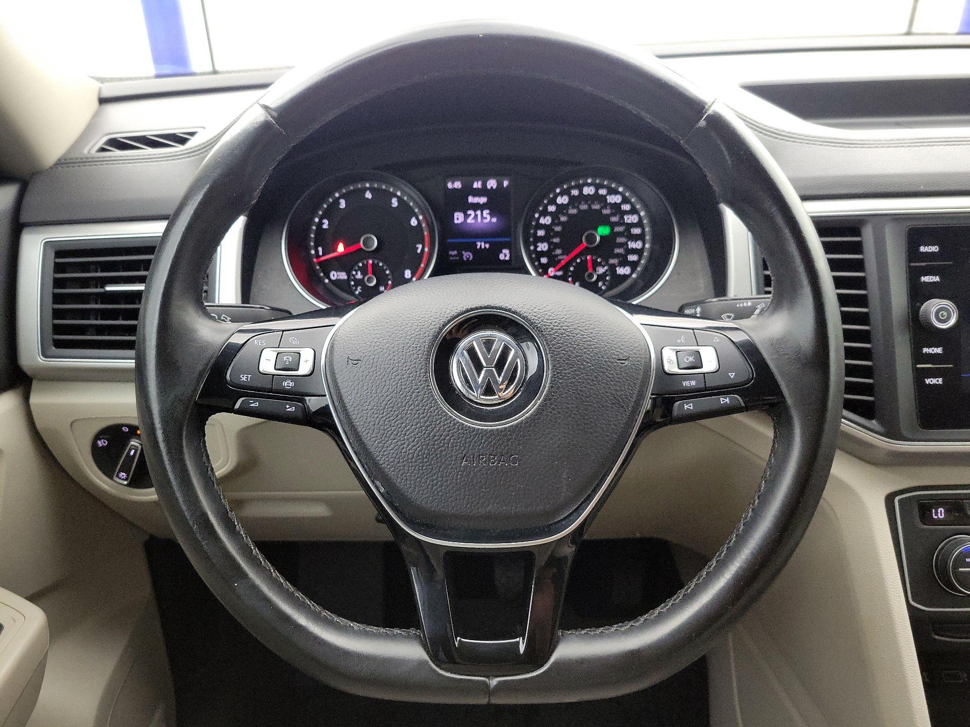 Thumbnail: 2019 Volkswagen Atlas - 10