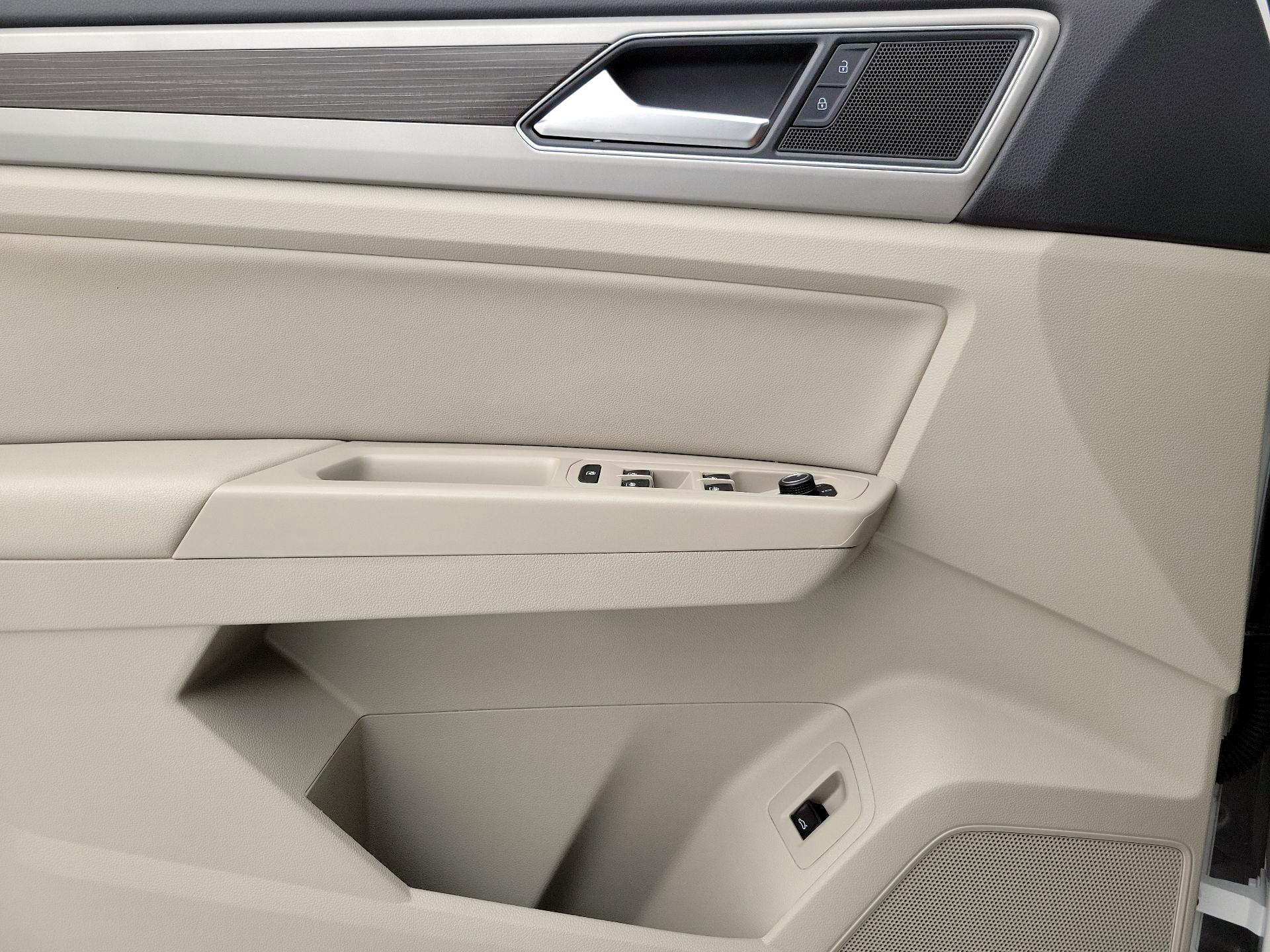 Thumbnail: 2019 Volkswagen Atlas - 12