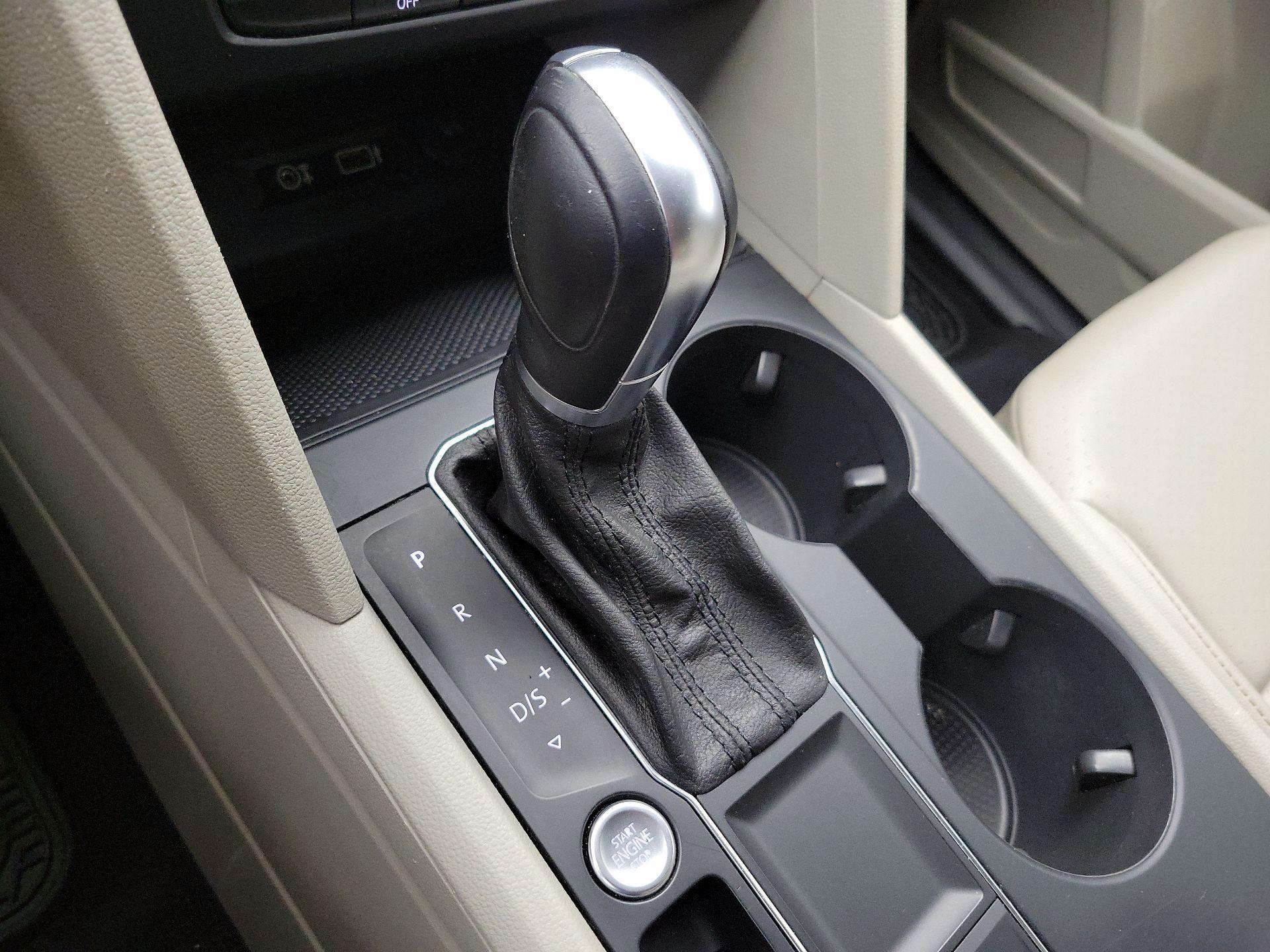 Thumbnail: 2019 Volkswagen Atlas - 17