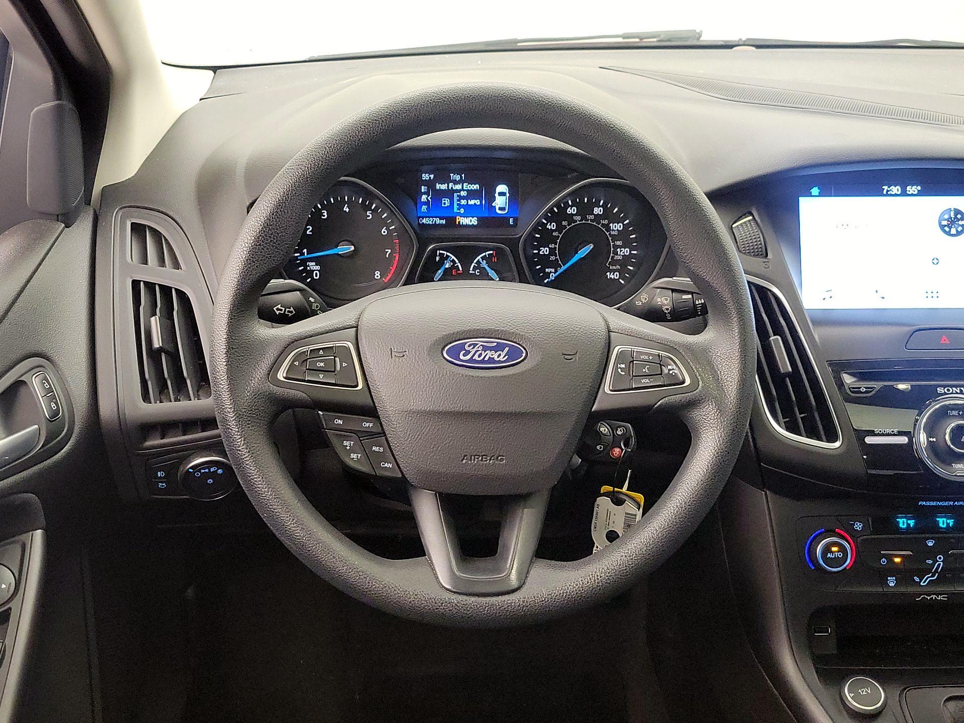 Thumbnail: 2017 Ford Focus - 10