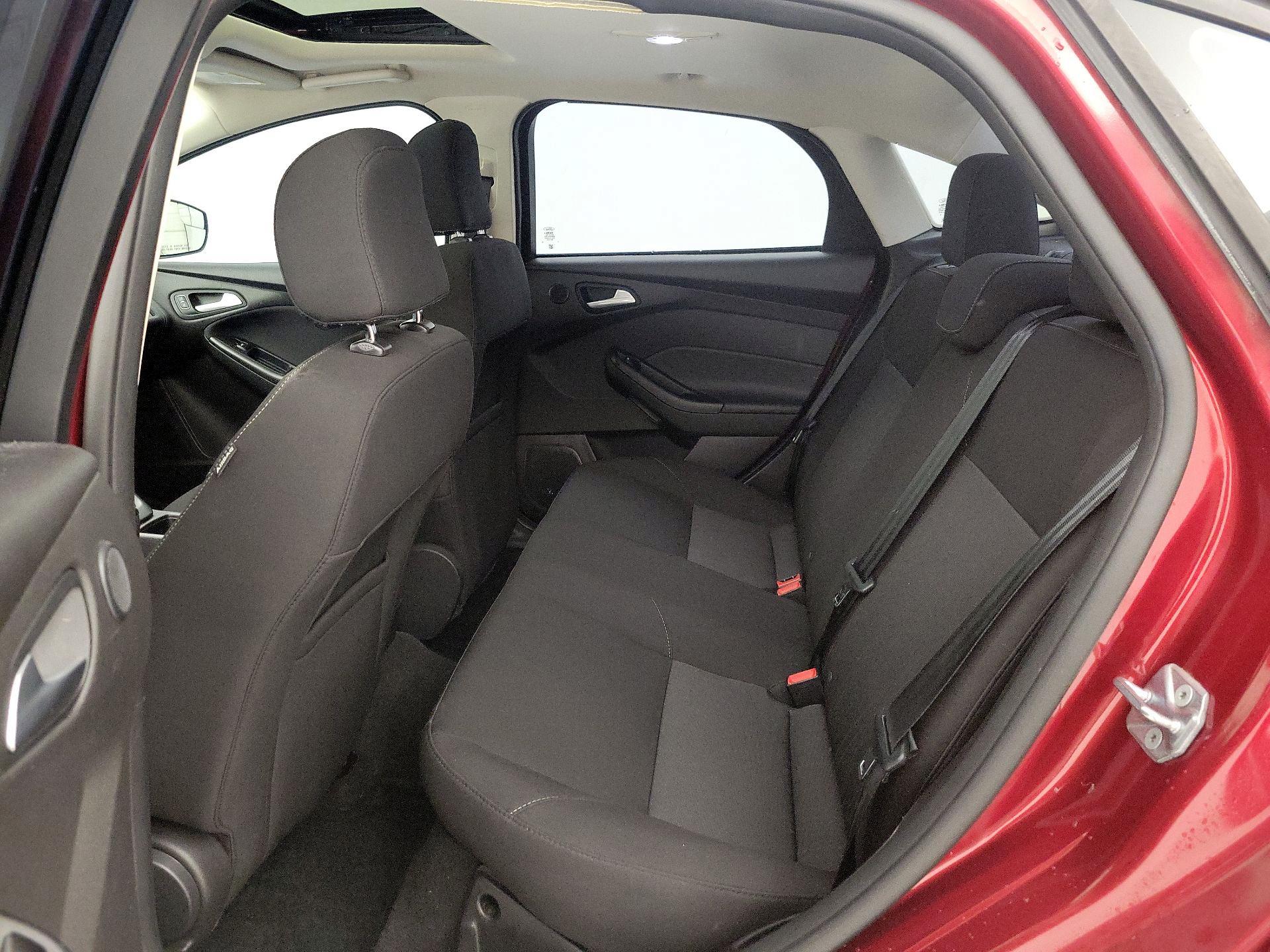 Thumbnail: 2017 Ford Focus - 20