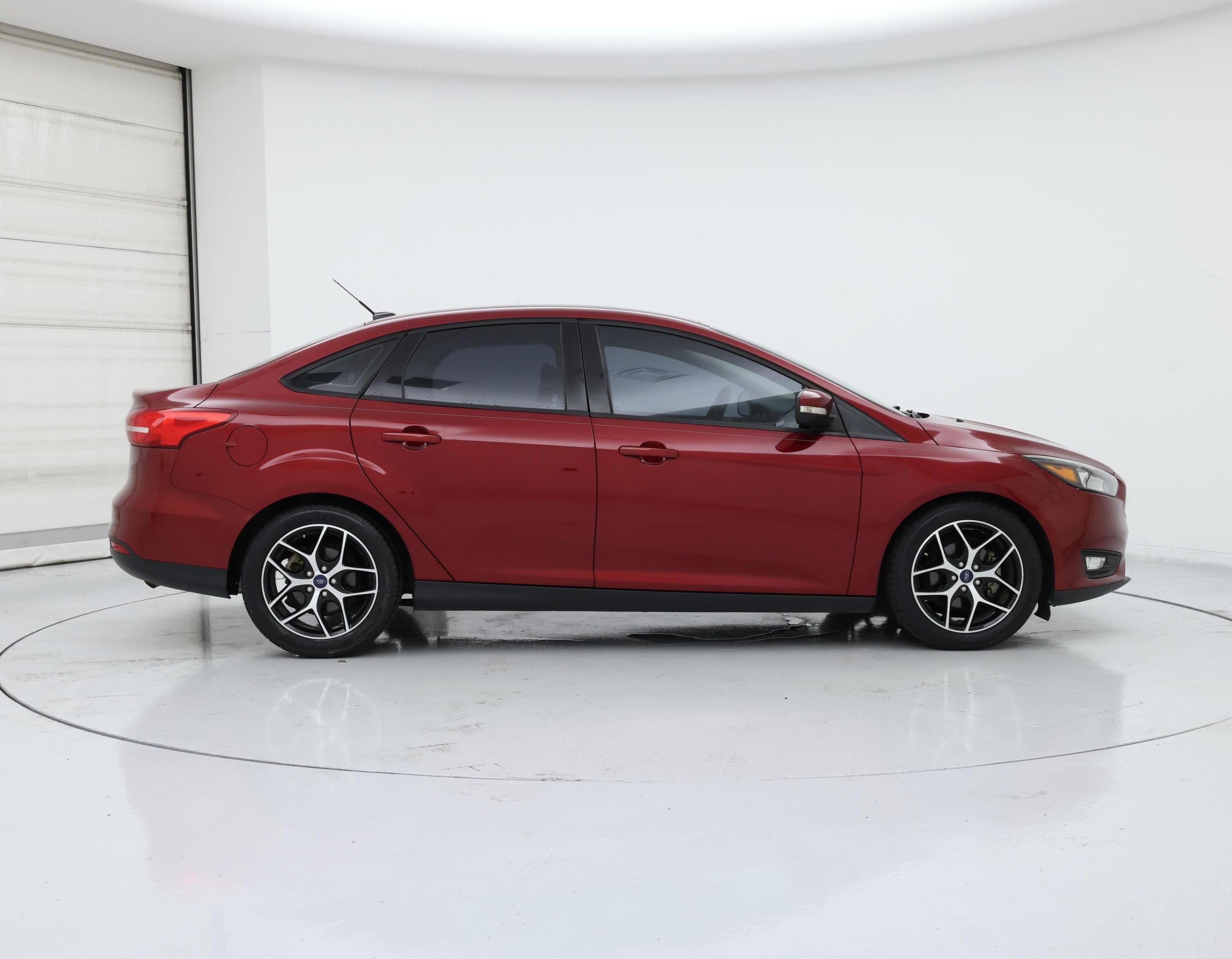 Thumbnail: 2017 Ford Focus - 7