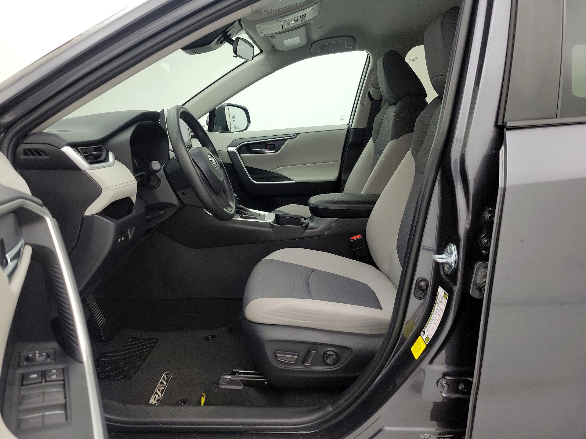 Thumbnail: 2024 Toyota RAV4 - 11