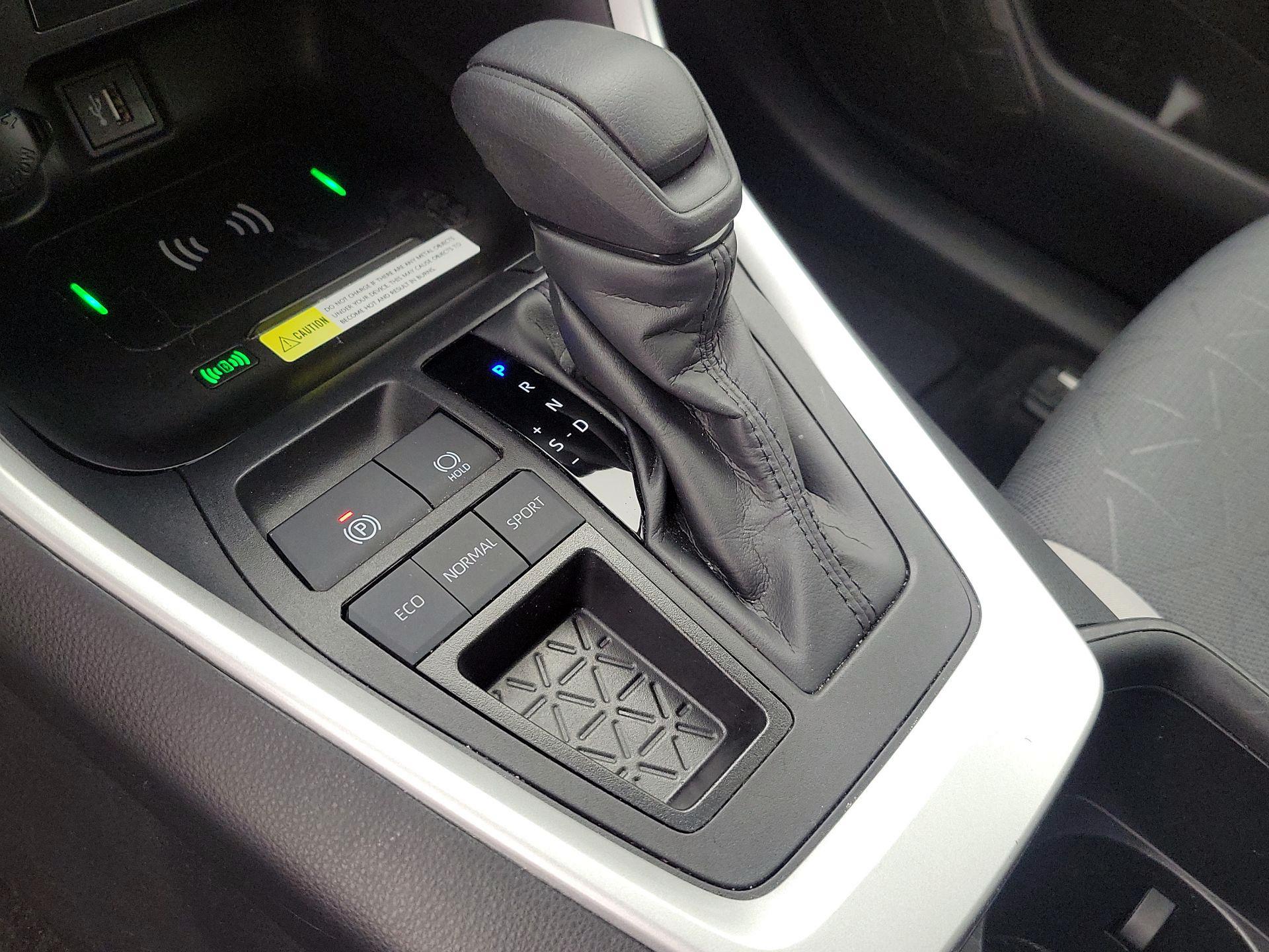 Thumbnail: 2024 Toyota RAV4 - 17