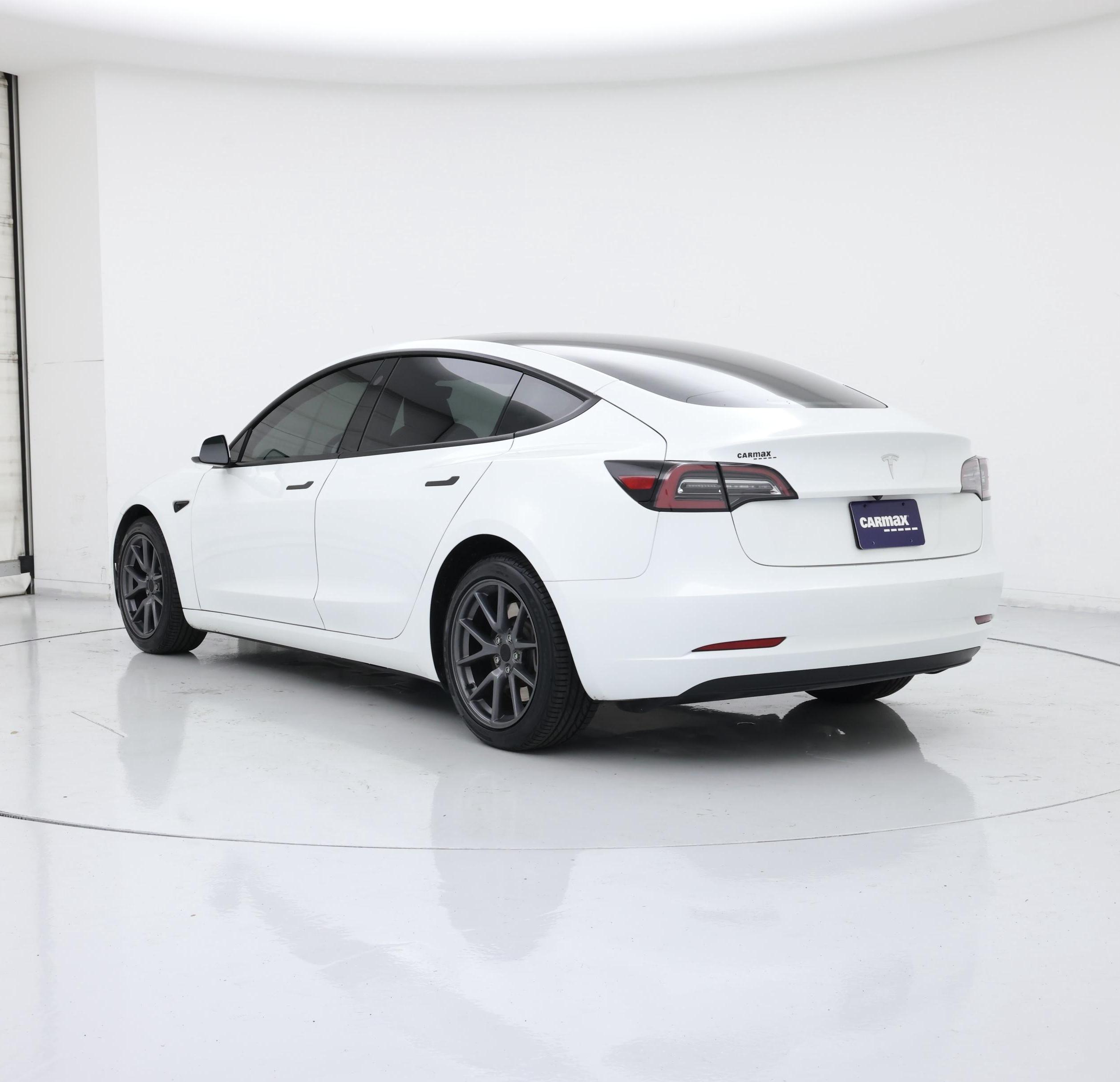 Thumbnail: 2023 Tesla Model 3 - 2