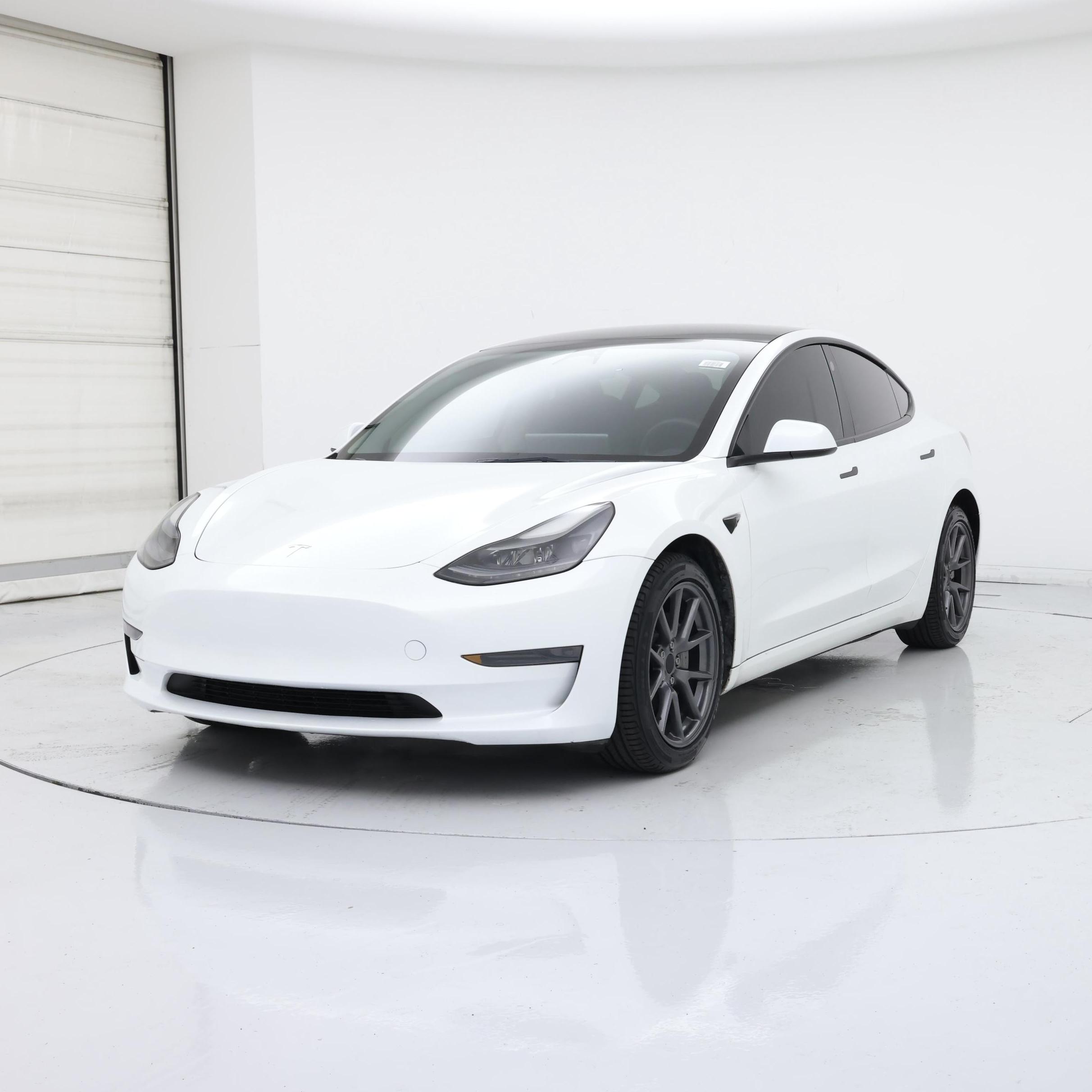 Thumbnail: 2023 Tesla Model 3 - 4