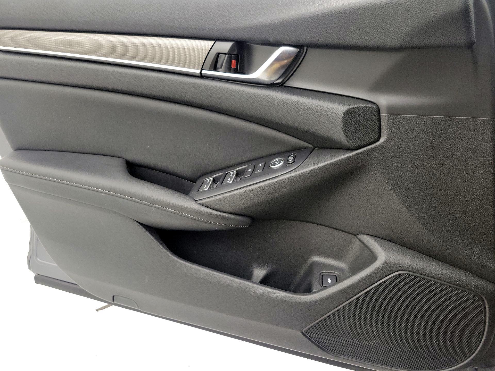 Thumbnail: 2020 Honda Accord - 12