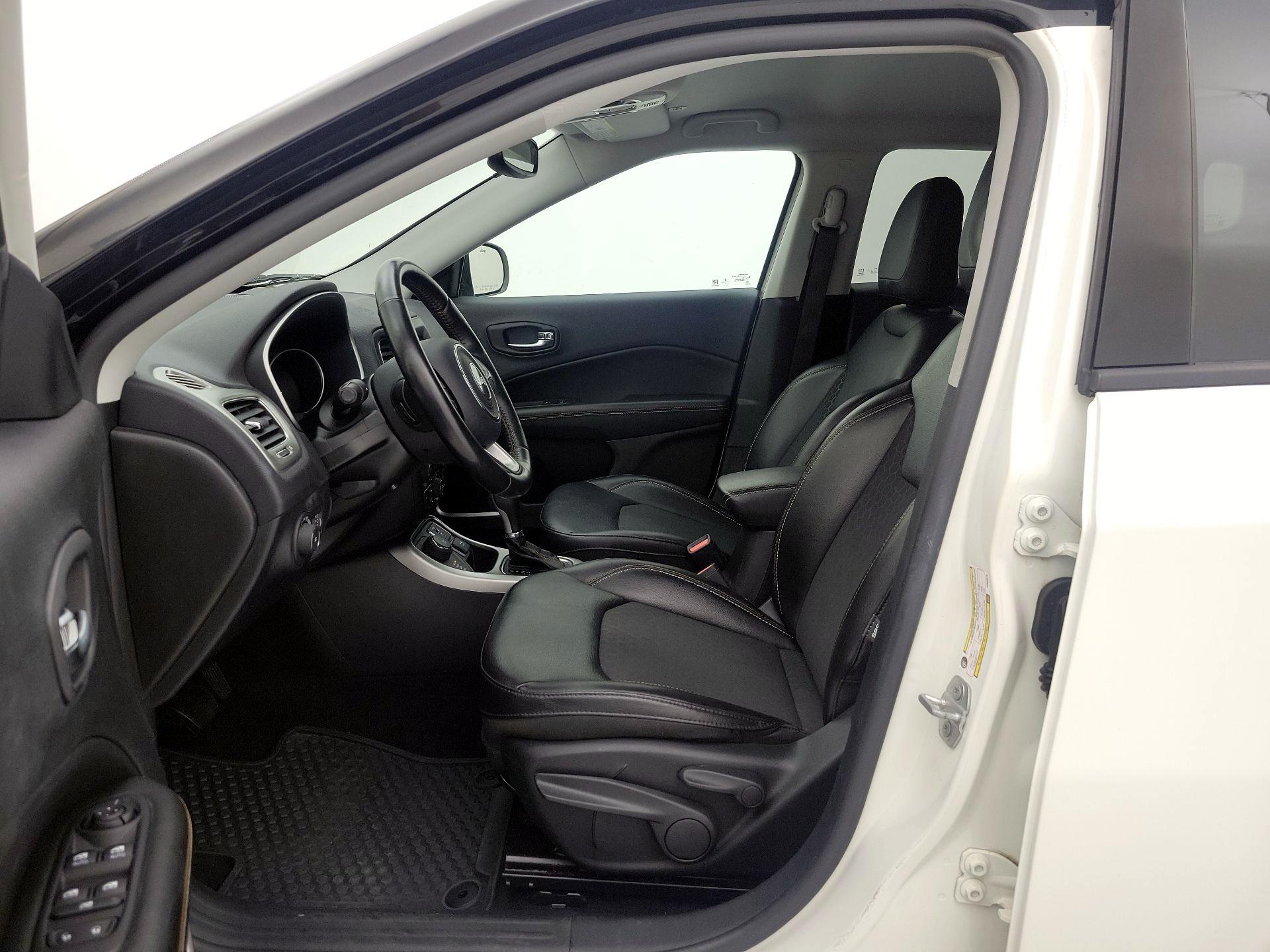 Thumbnail: 2019 Jeep Compass - 11