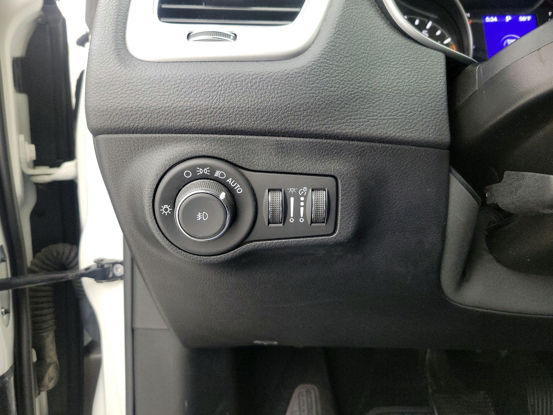 Thumbnail: 2019 Jeep Compass - 13