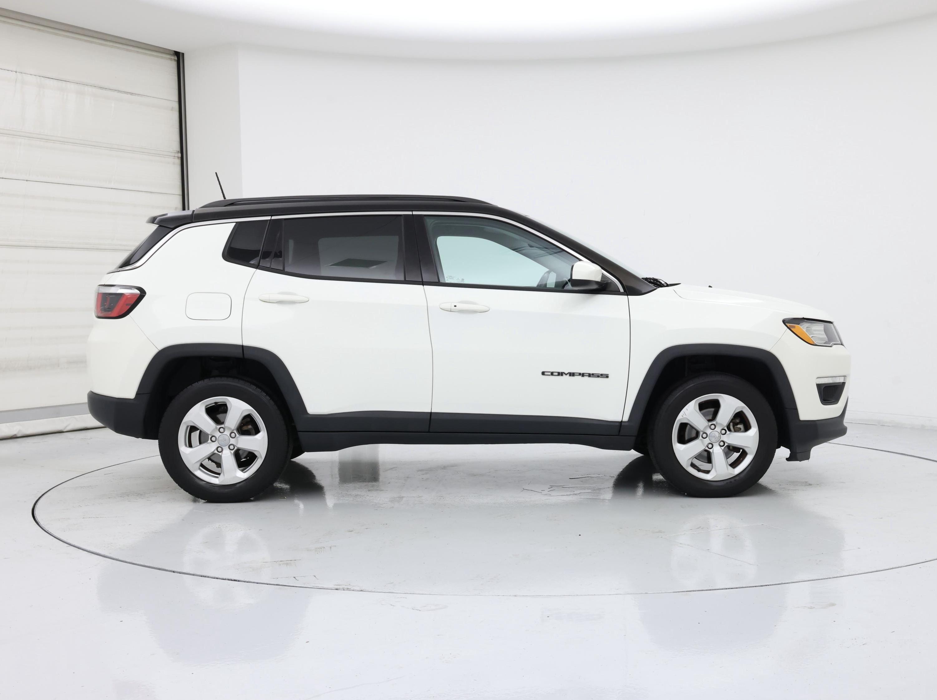Thumbnail: 2019 Jeep Compass - 7