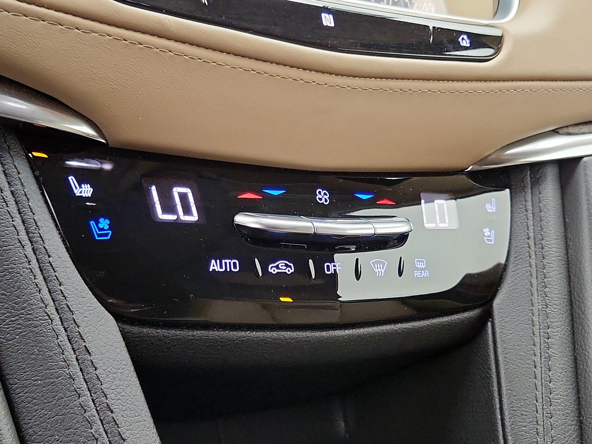 Thumbnail: 2020 Cadillac XT5 - 16