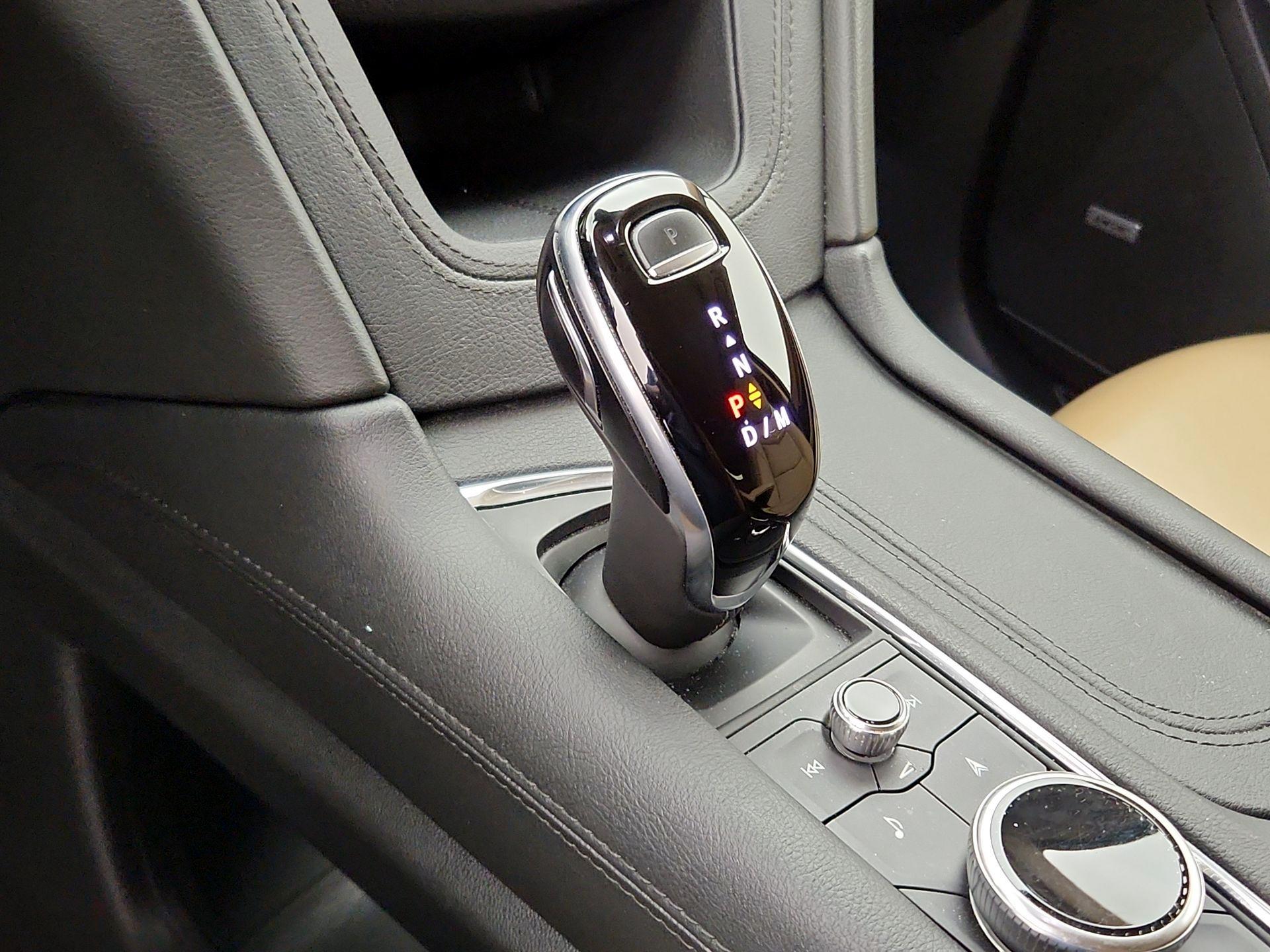 Thumbnail: 2020 Cadillac XT5 - 17