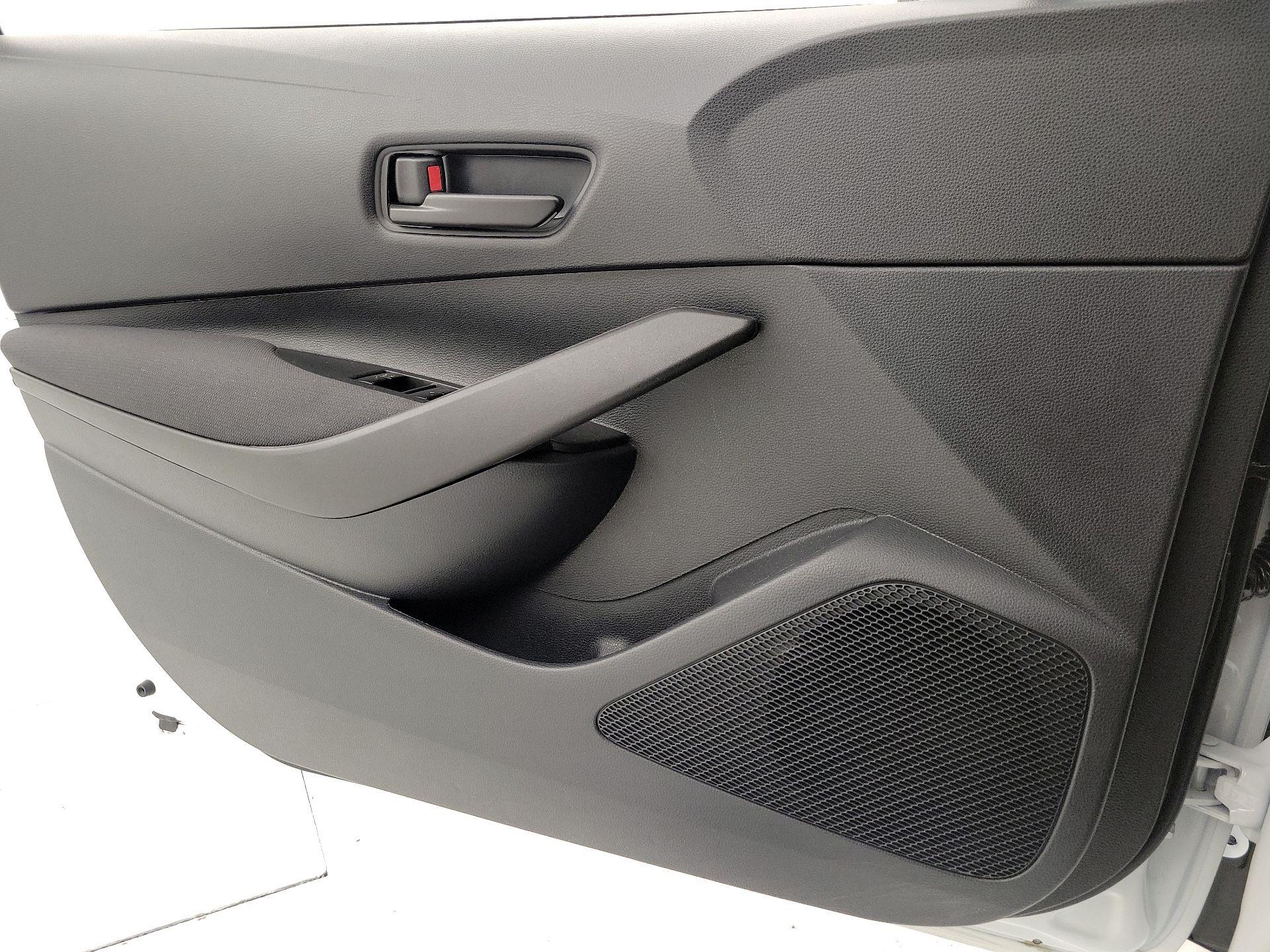 Thumbnail: 2025 Toyota Corolla - 12