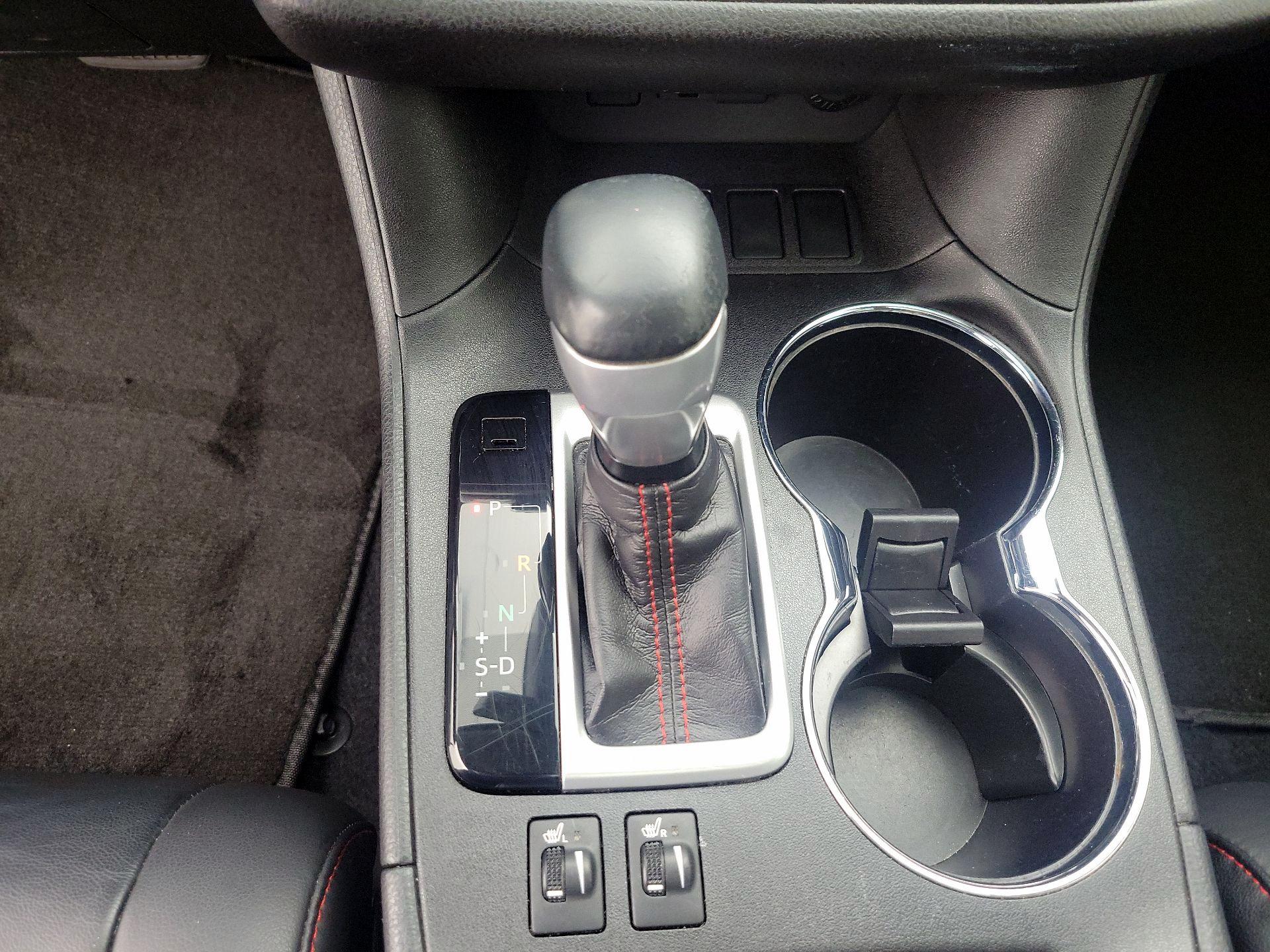 Thumbnail: 2019 Toyota Highlander - 18