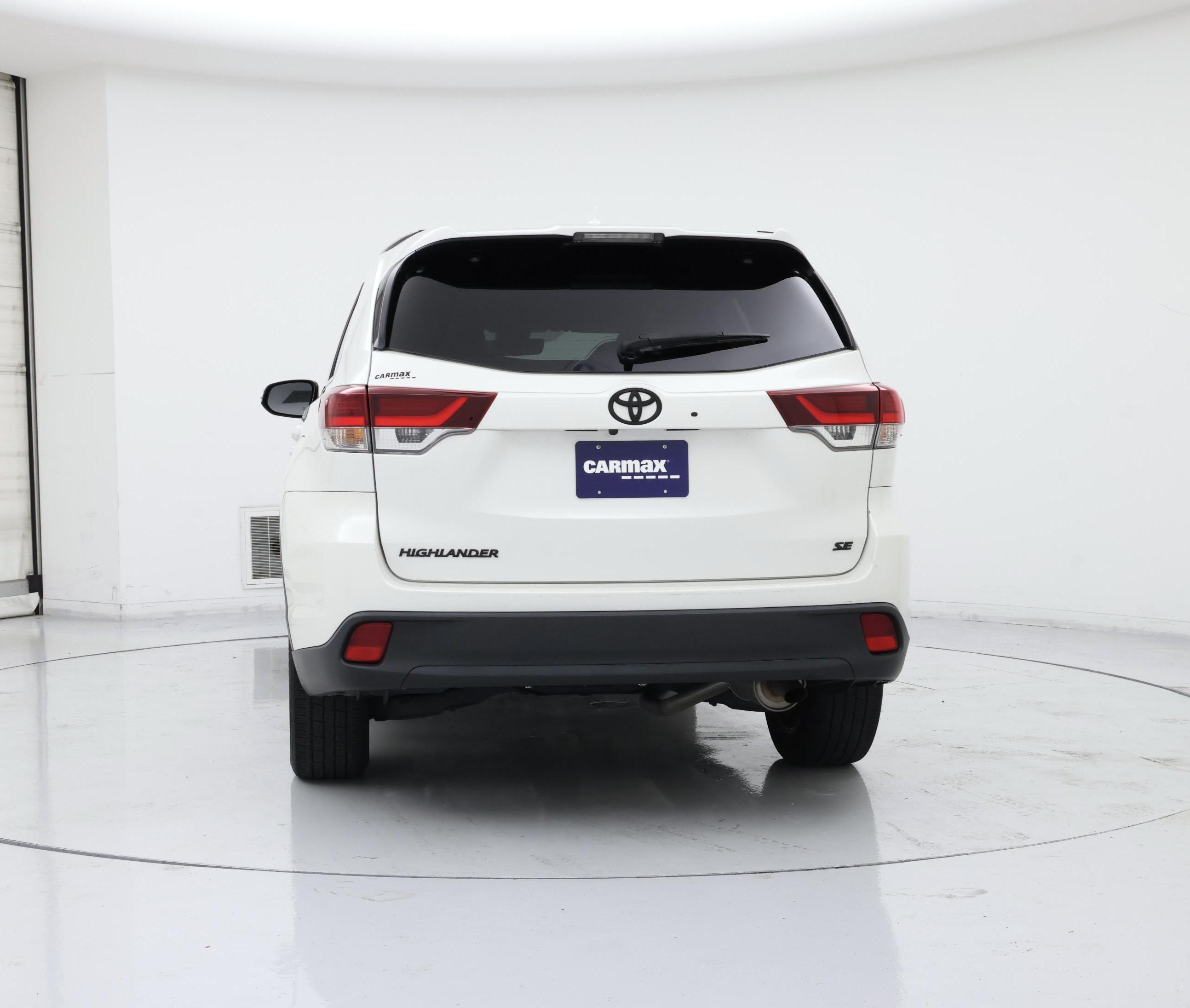 Thumbnail: 2019 Toyota Highlander - 6