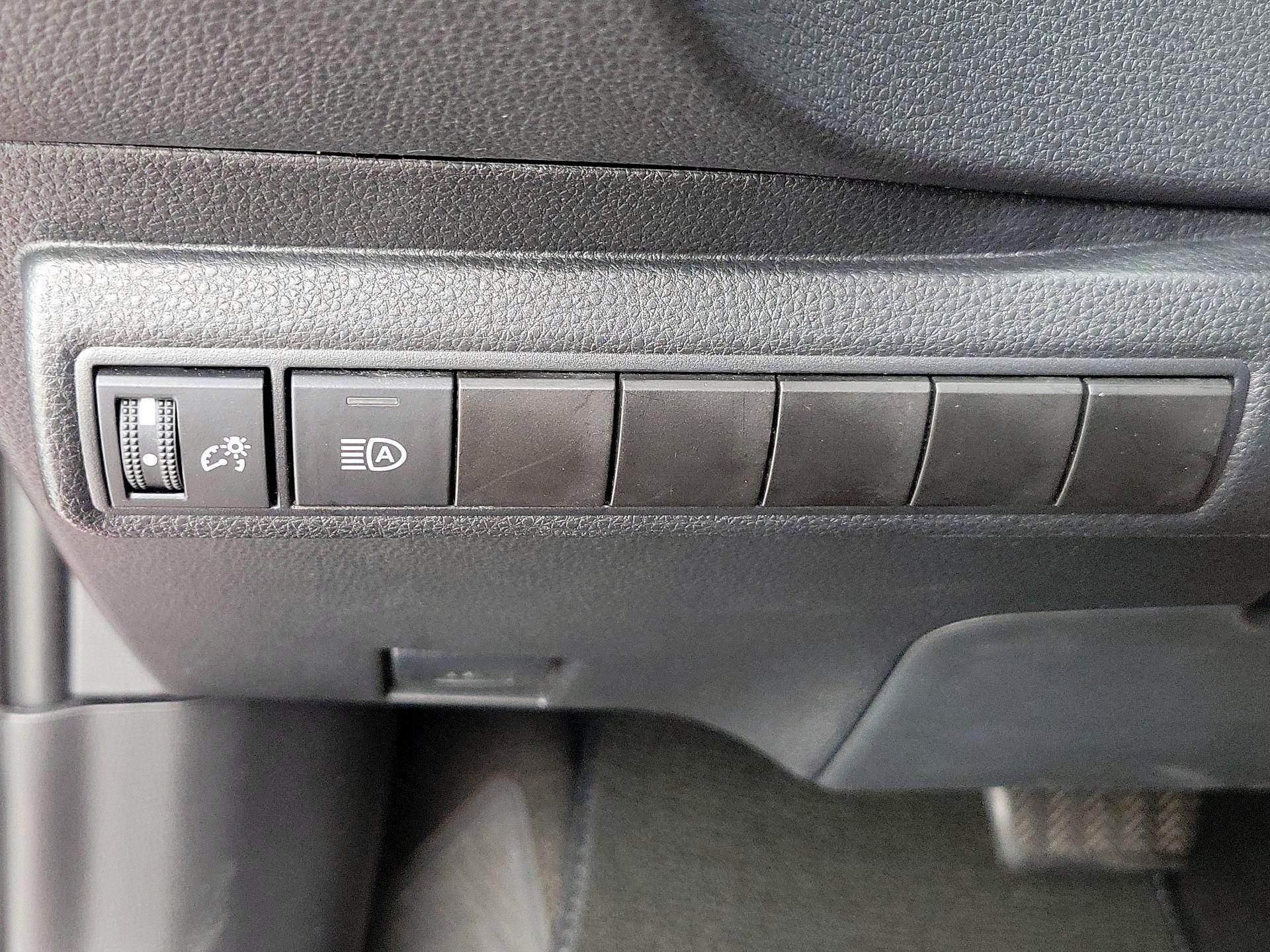 Thumbnail: 2023 Toyota Corolla - 13