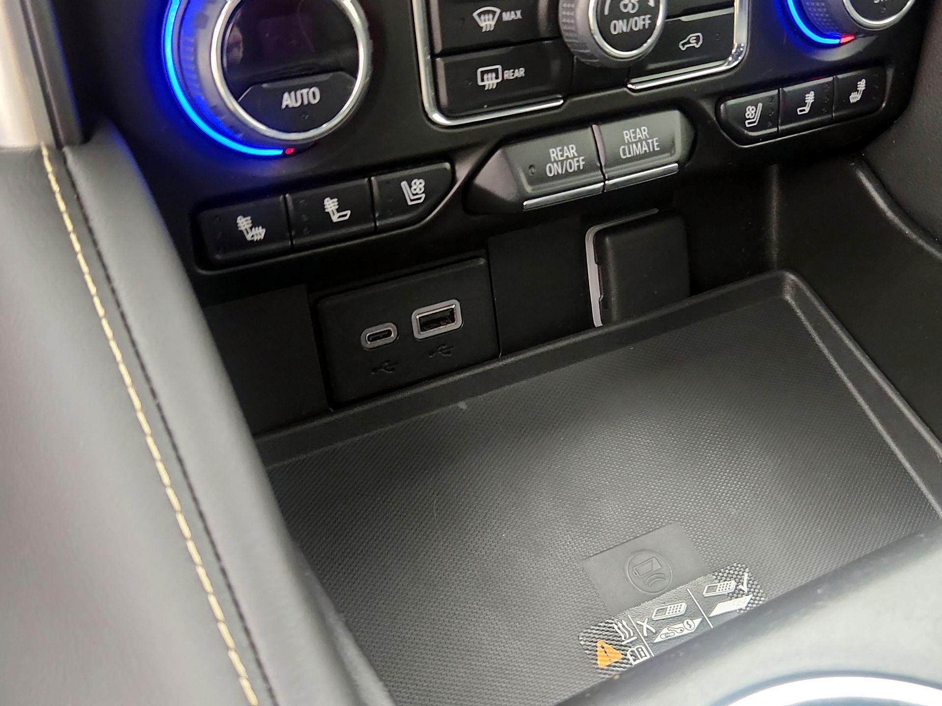 Thumbnail: 2023 Chevrolet Tahoe - 18