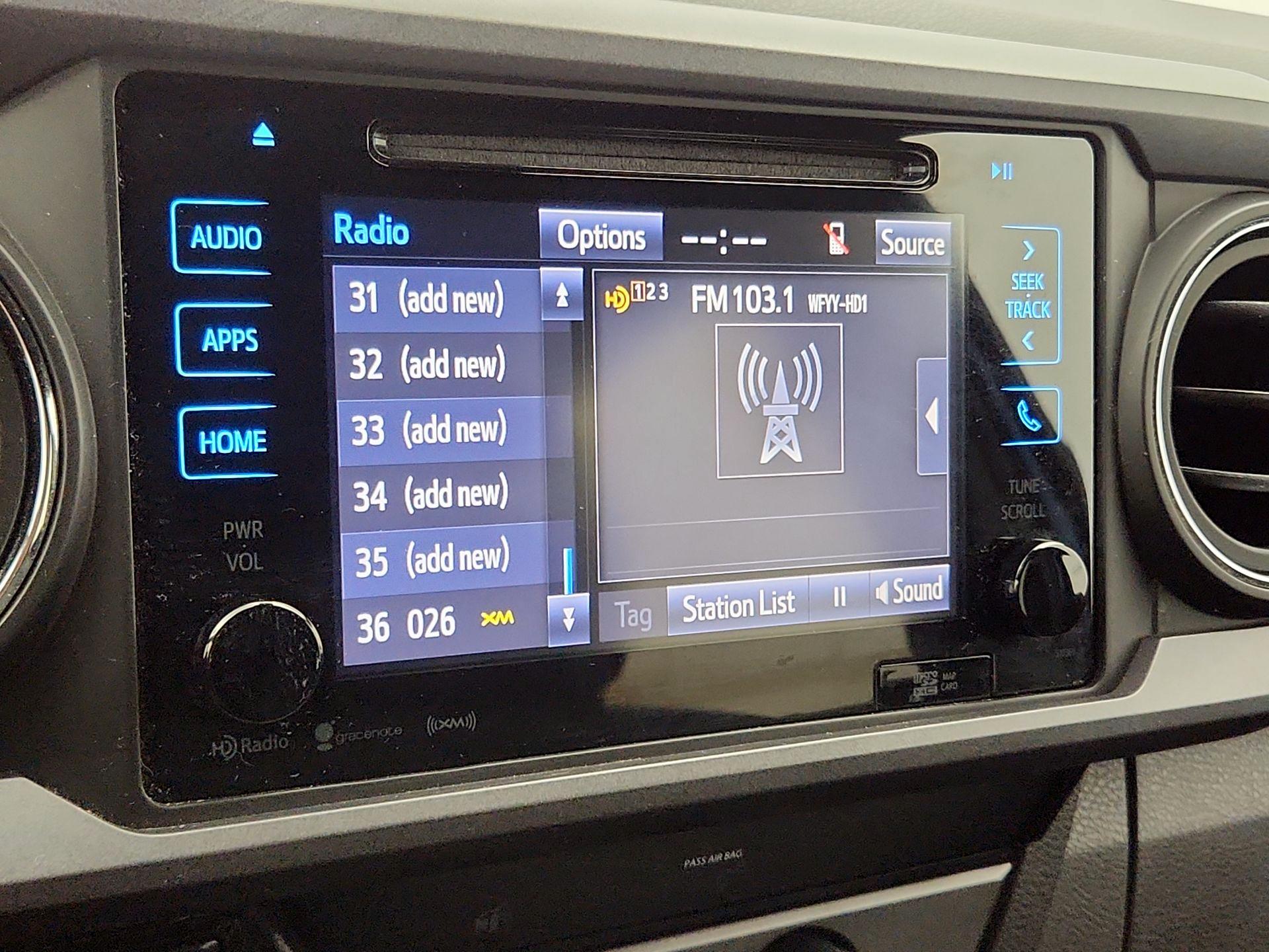 Thumbnail: 2018 Toyota Tacoma - 16