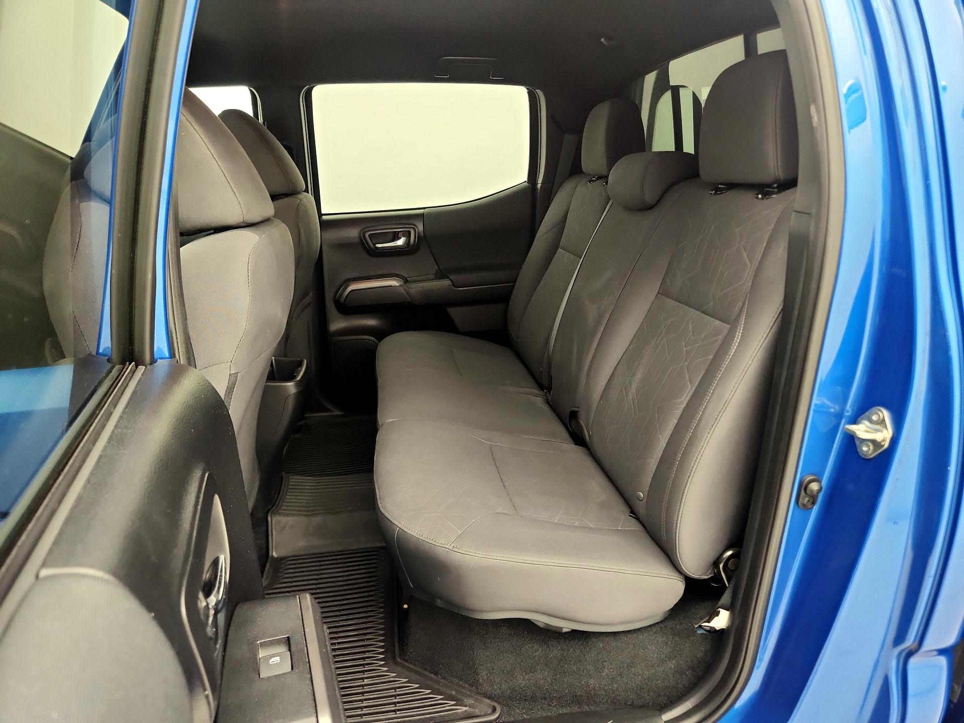 Thumbnail: 2018 Toyota Tacoma - 20