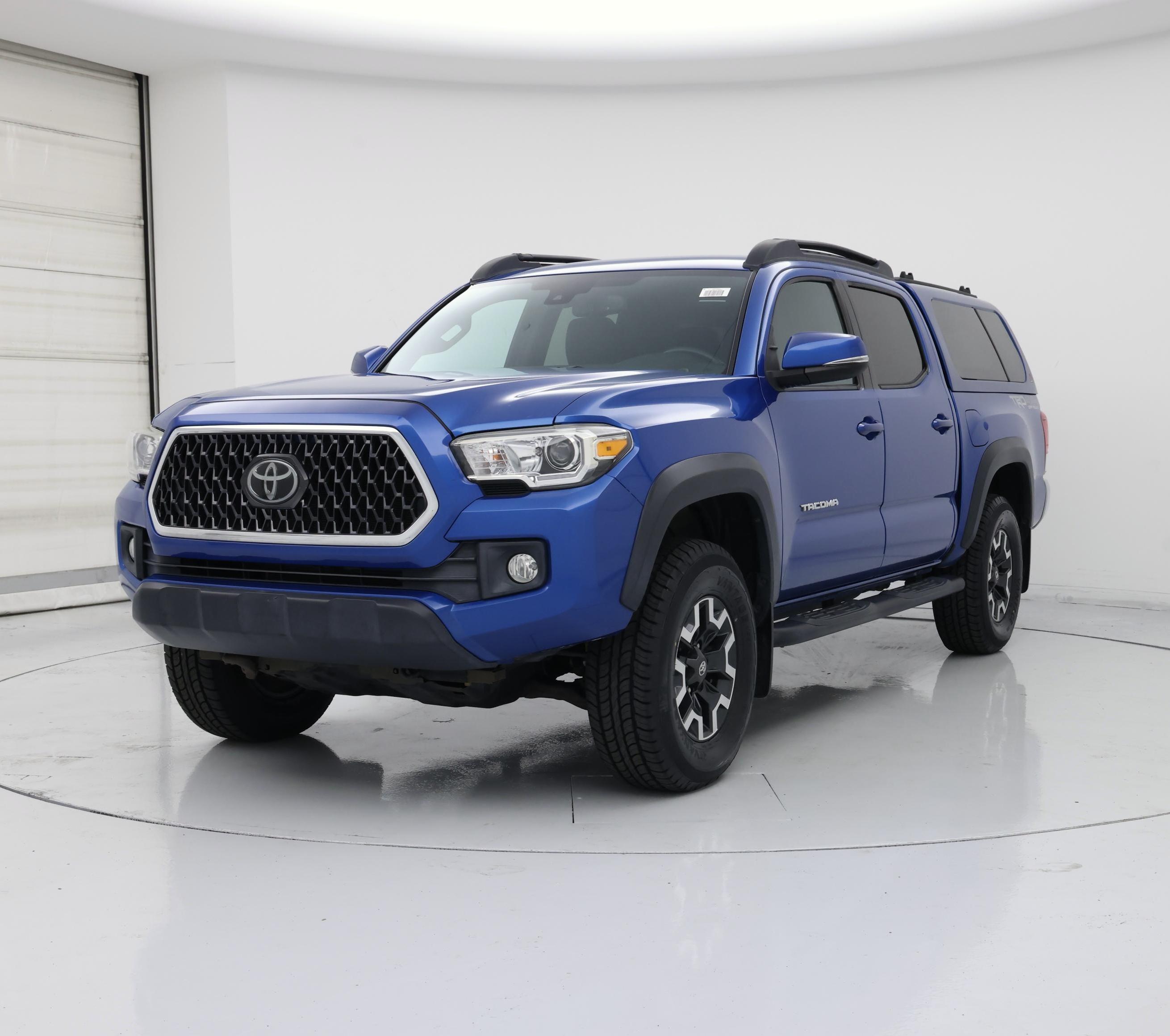 Thumbnail: 2018 Toyota Tacoma - 4
