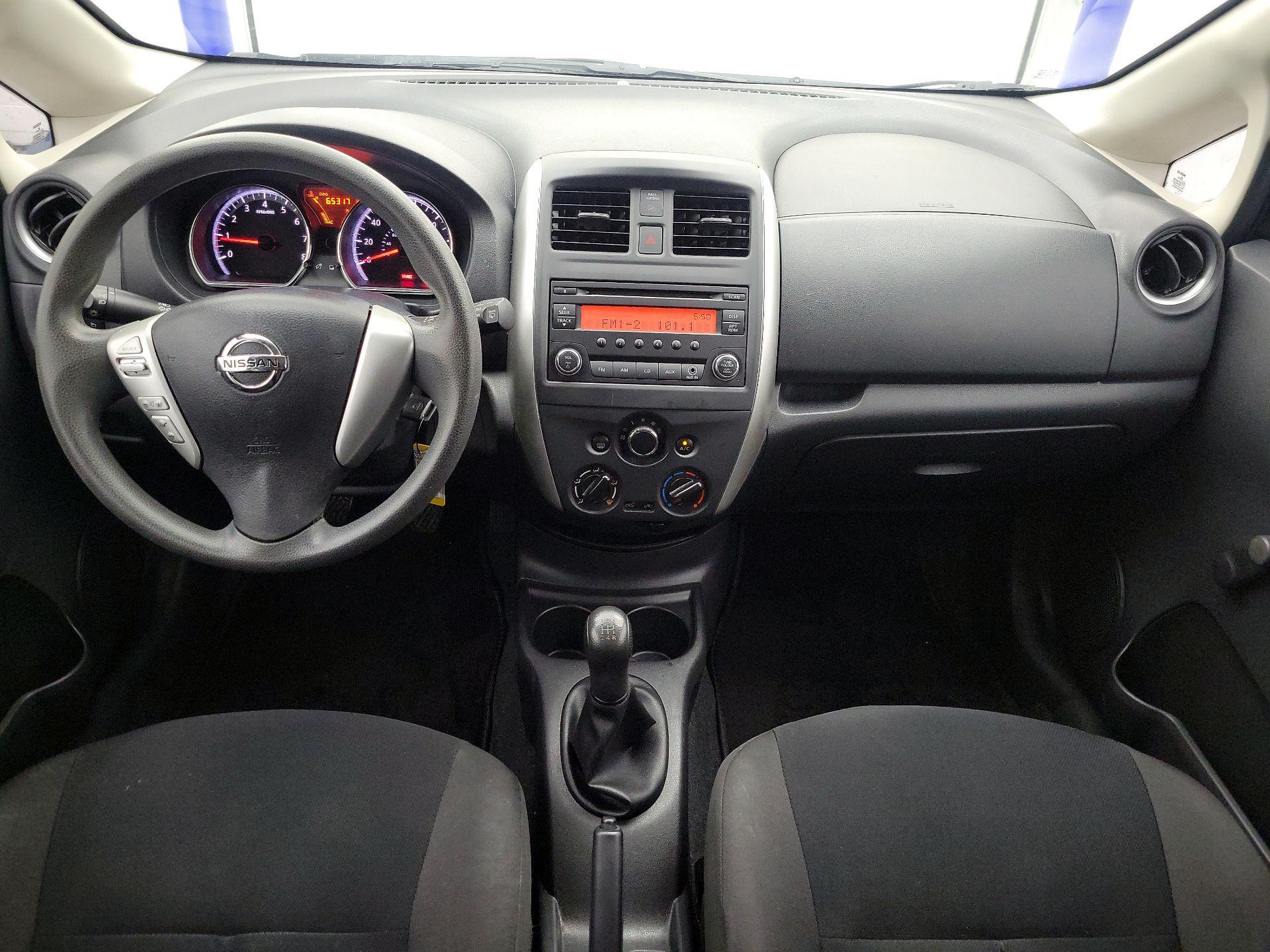 Thumbnail: 2015 Nissan Versa Note - 9