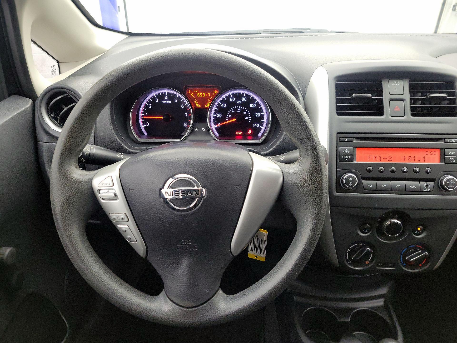 Thumbnail: 2015 Nissan Versa Note - 10