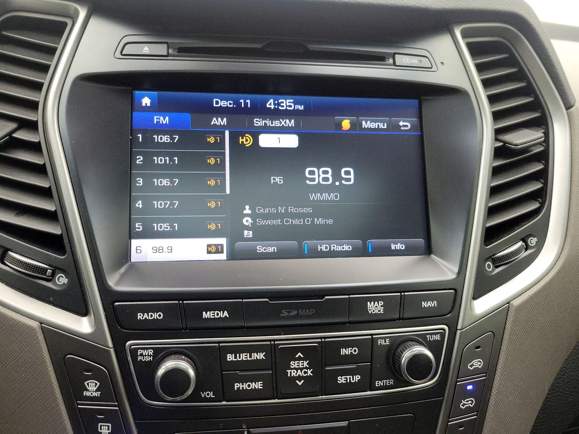 Thumbnail: 2017 Hyundai Santa Fe - 16