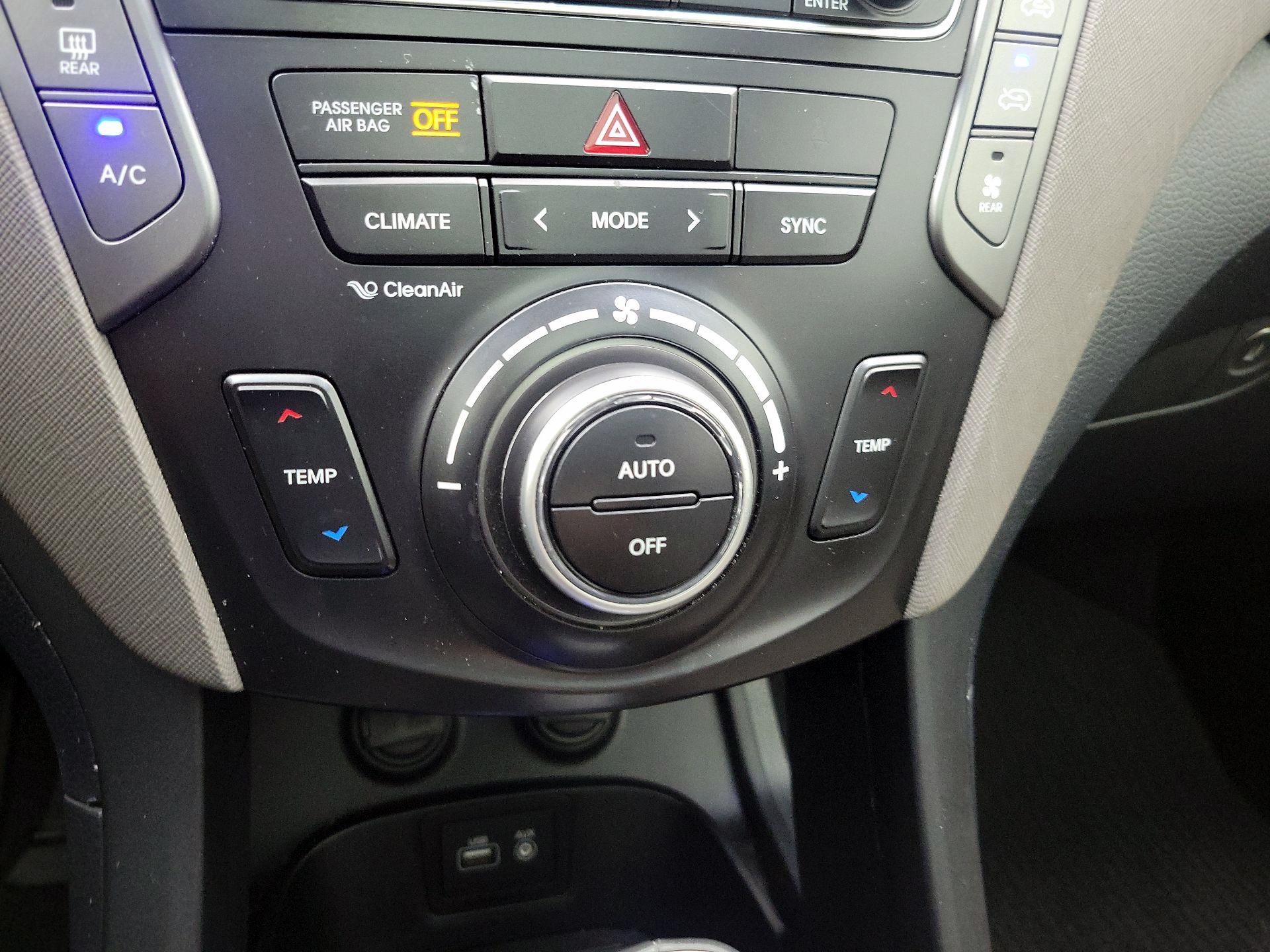 Thumbnail: 2017 Hyundai Santa Fe - 17