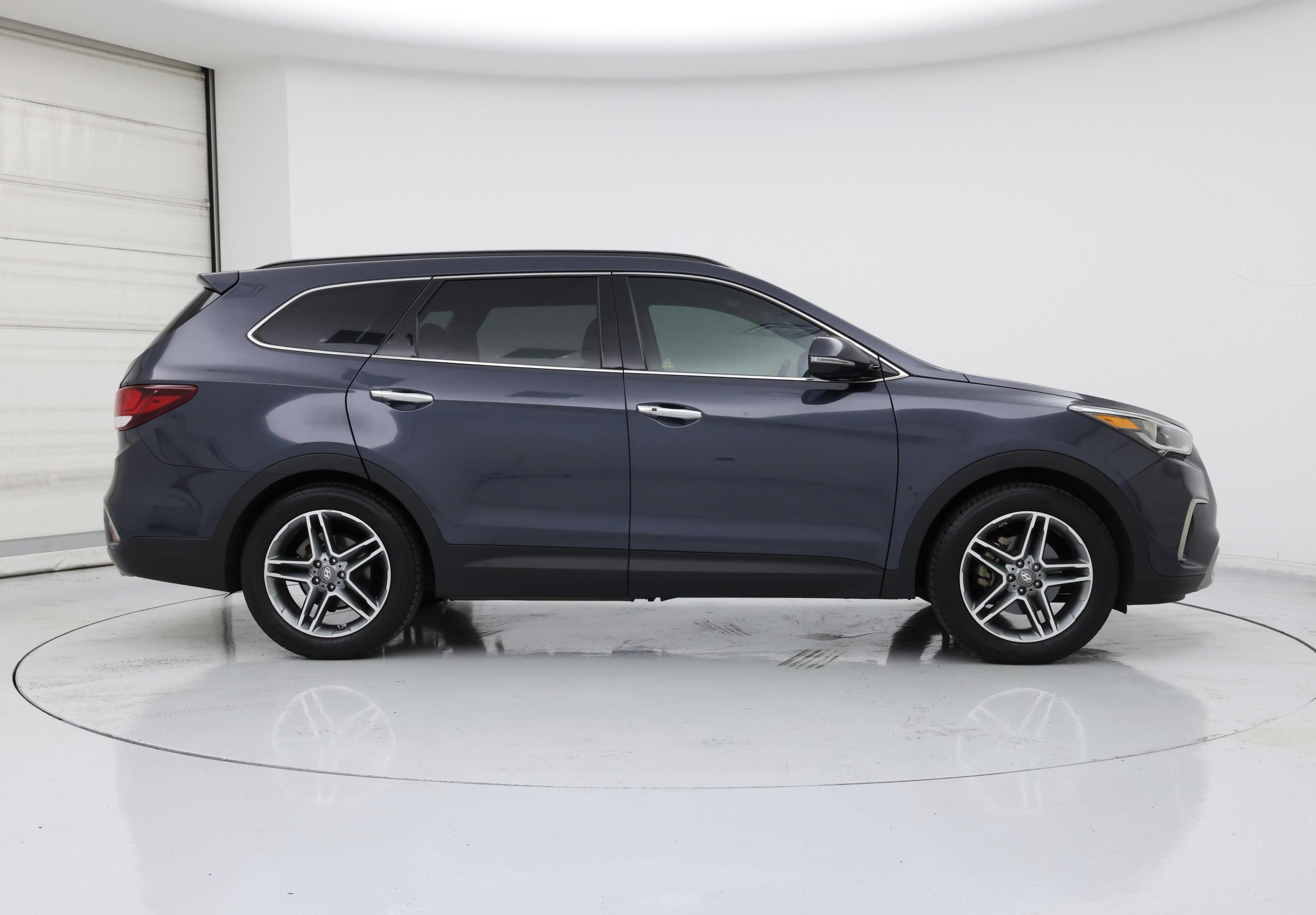 Thumbnail: 2017 Hyundai Santa Fe - 7