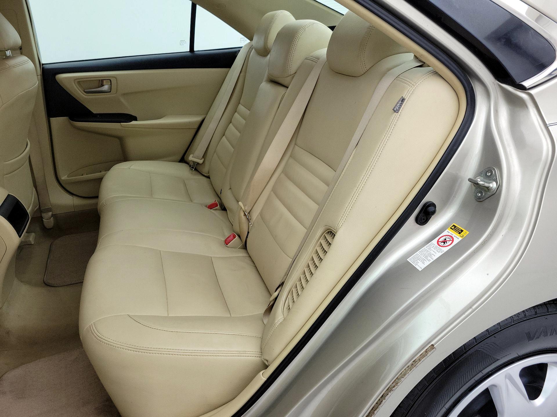 Thumbnail: 2015 Toyota Camry - 19