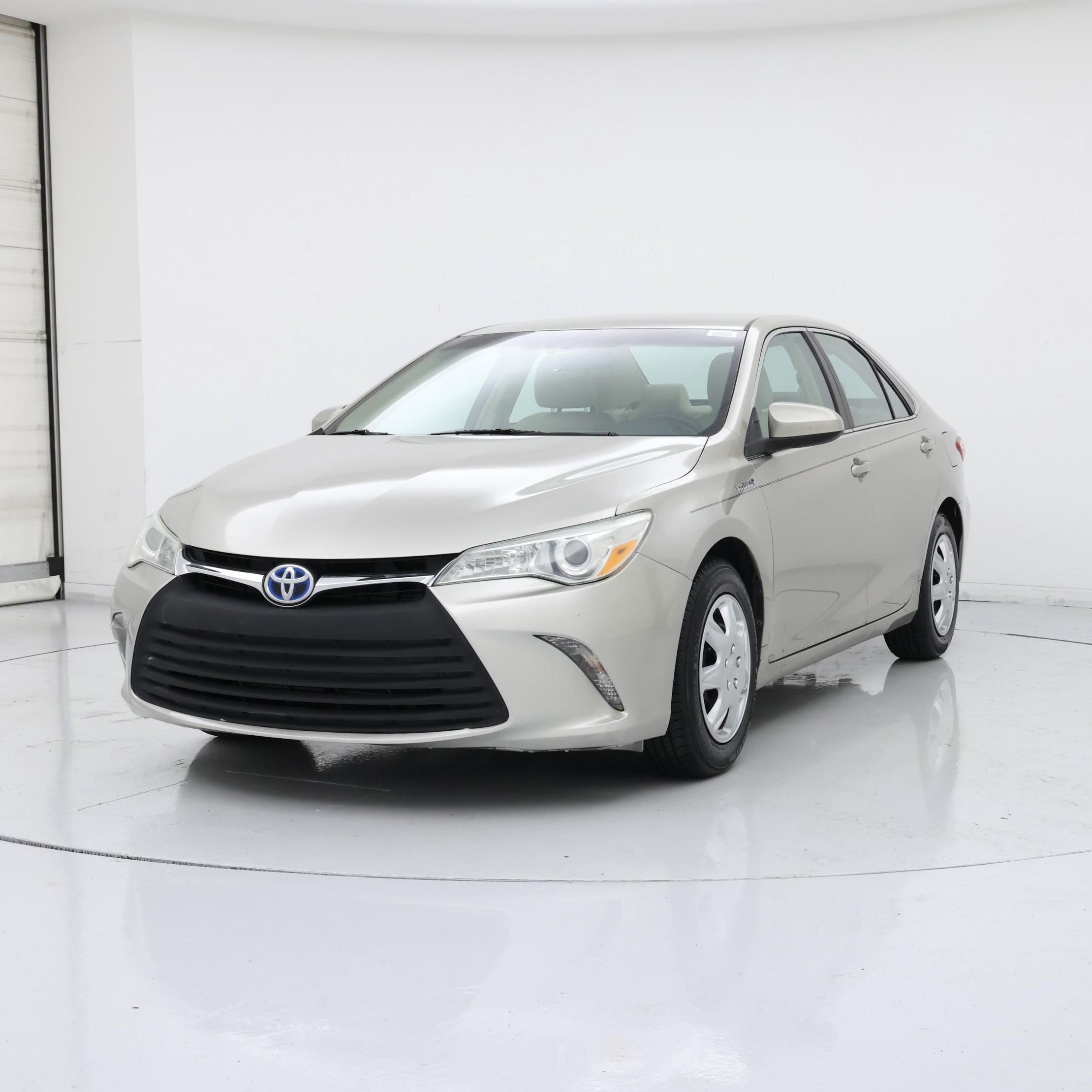 Thumbnail: 2015 Toyota Camry - 4