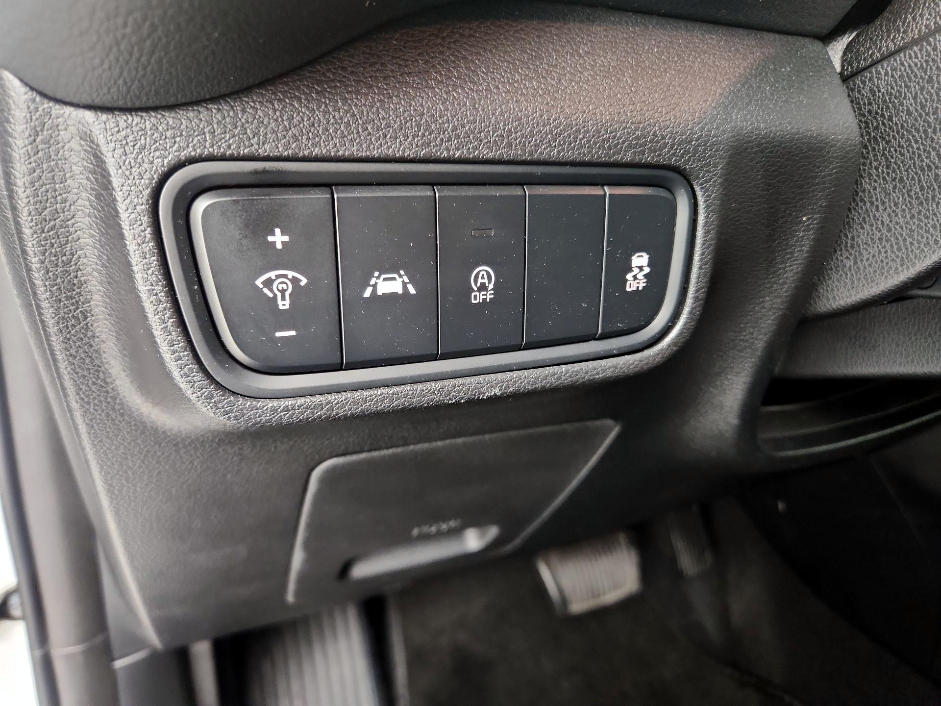 Thumbnail: 2020 Kia Soul - 13