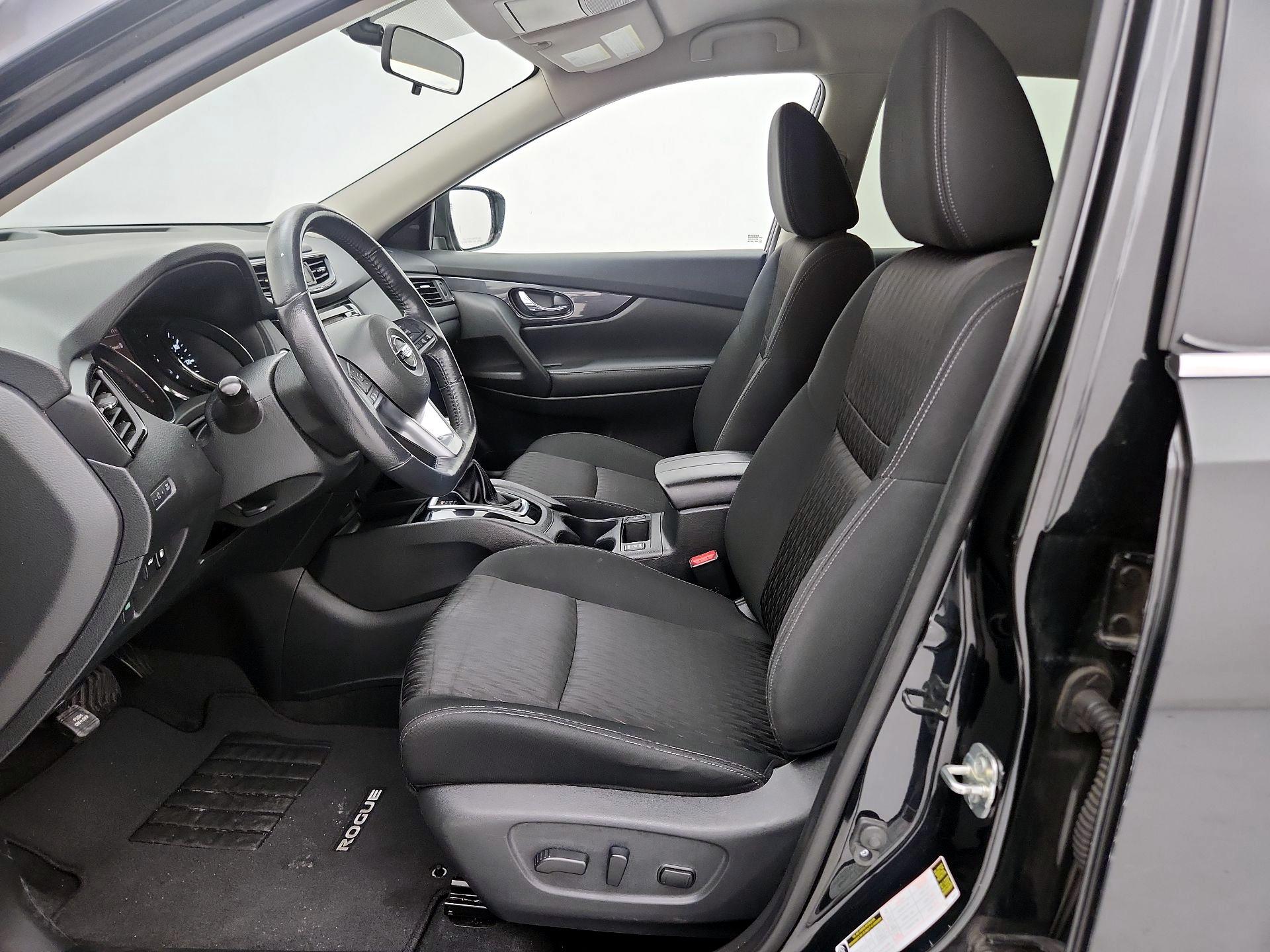 Thumbnail: 2018 Nissan Rogue - 11