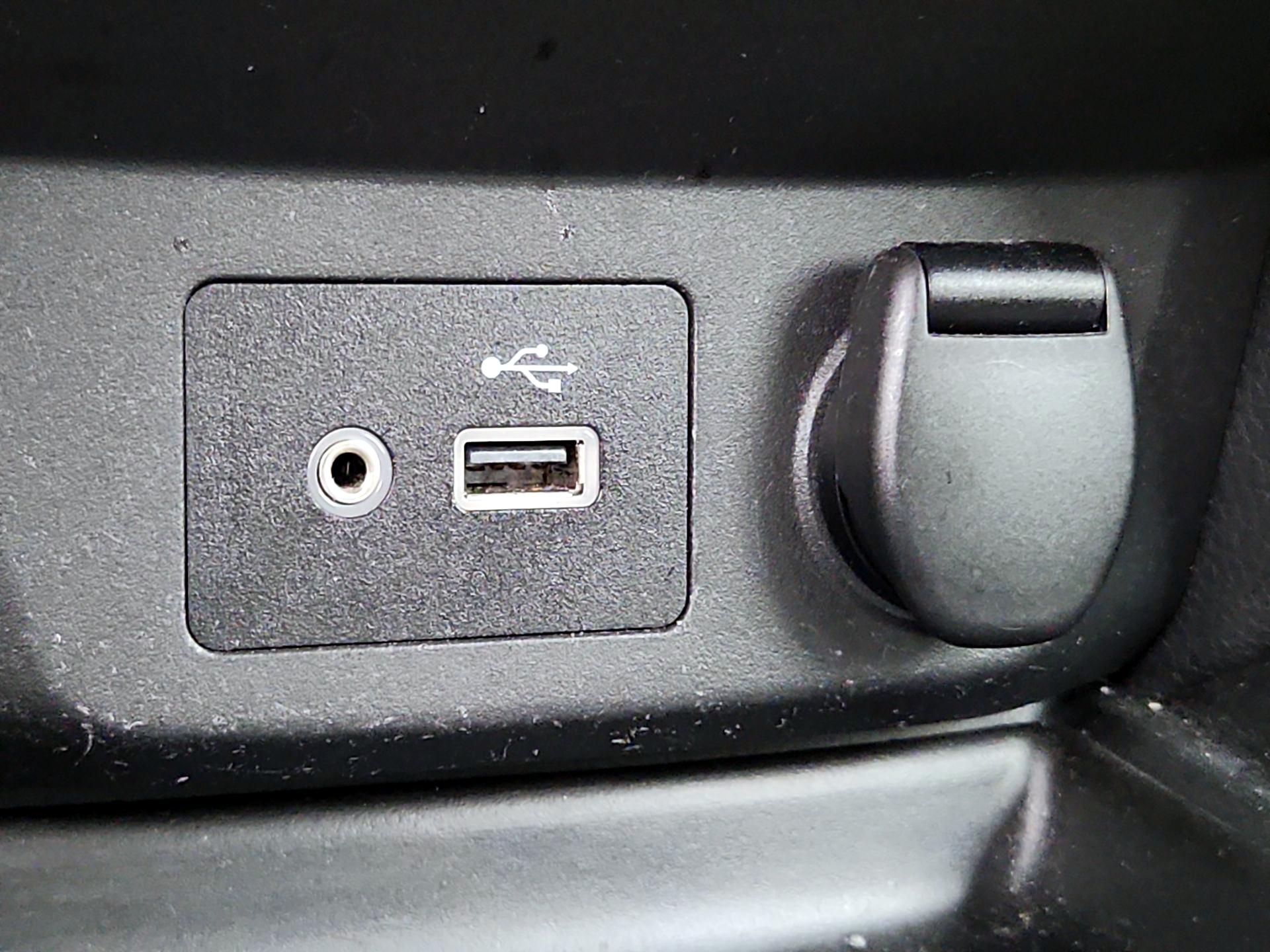 Thumbnail: 2018 Nissan Rogue - 18