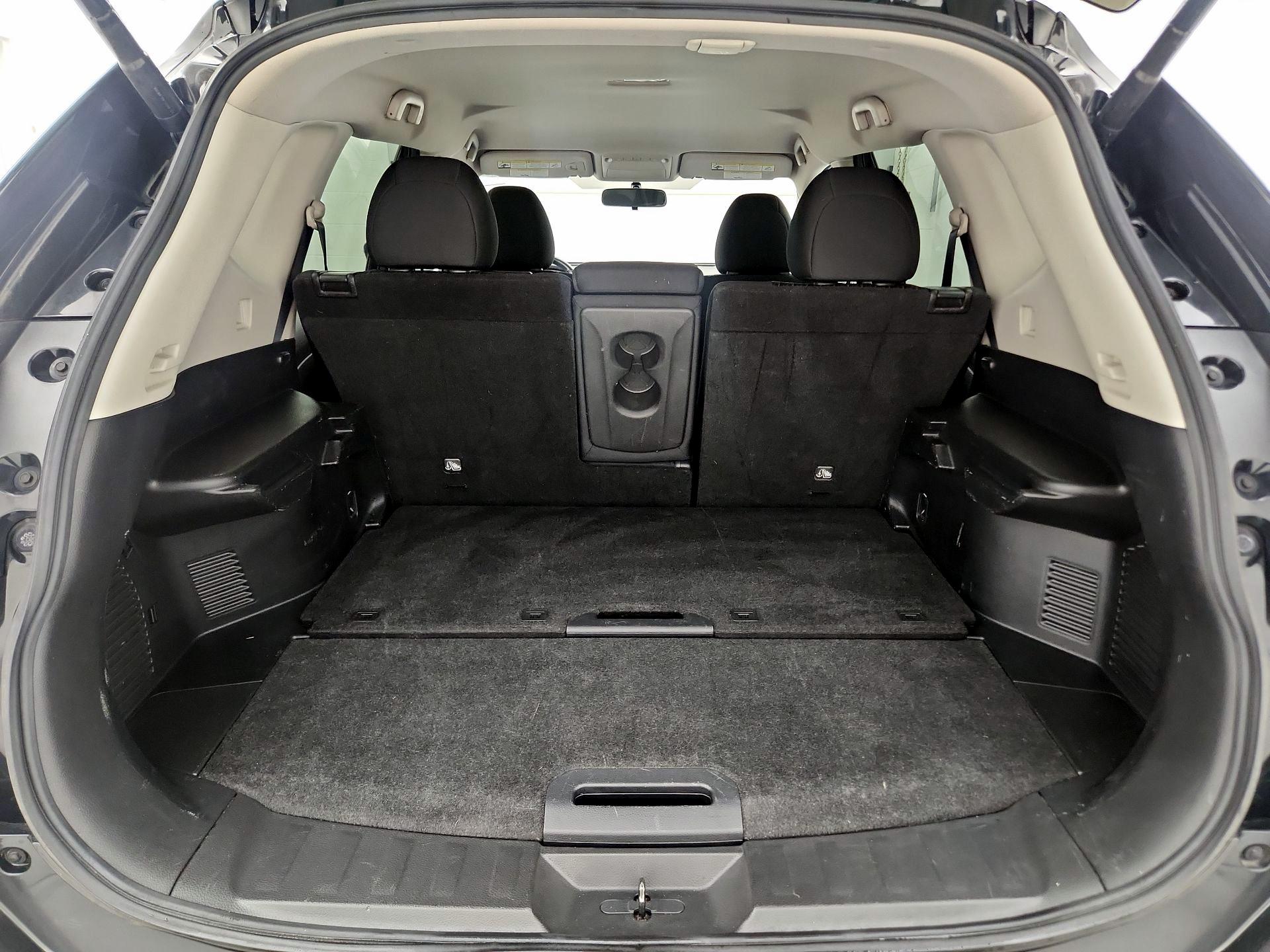 Thumbnail: 2018 Nissan Rogue - 20