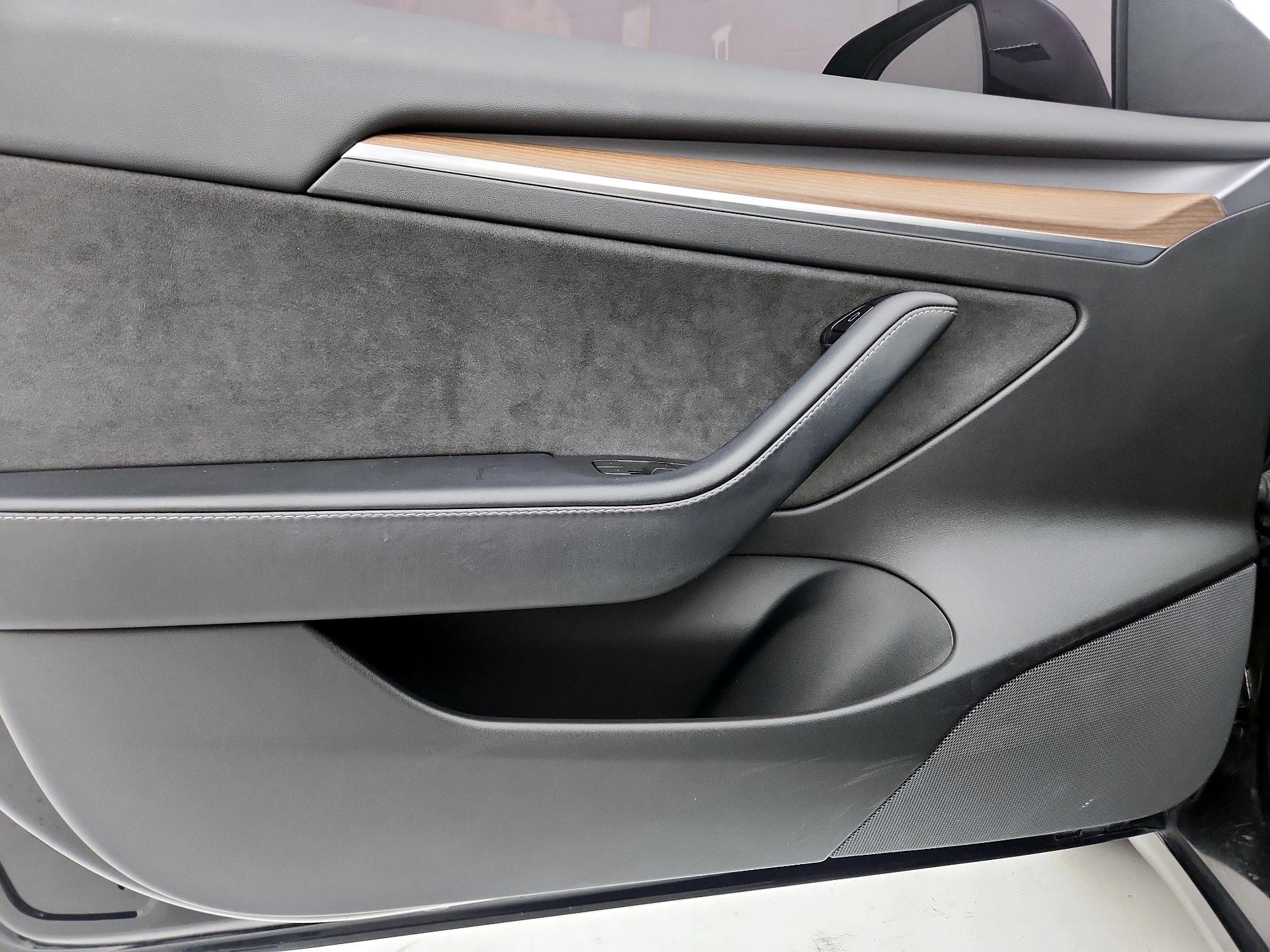 Thumbnail: 2021 Tesla Model 3 - 12