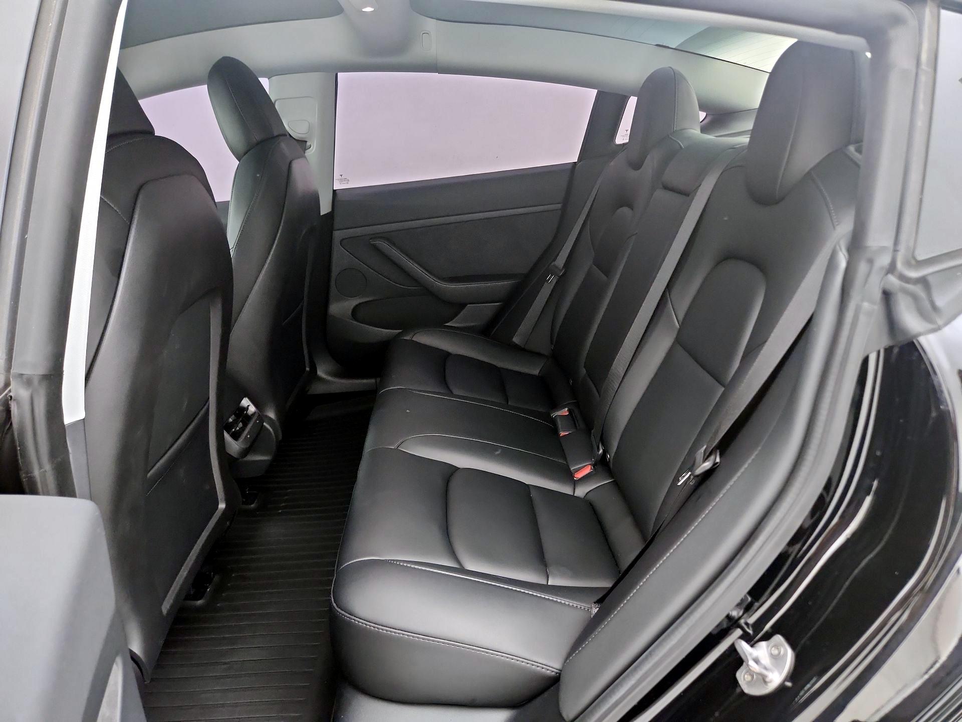 Thumbnail: 2021 Tesla Model 3 - 19