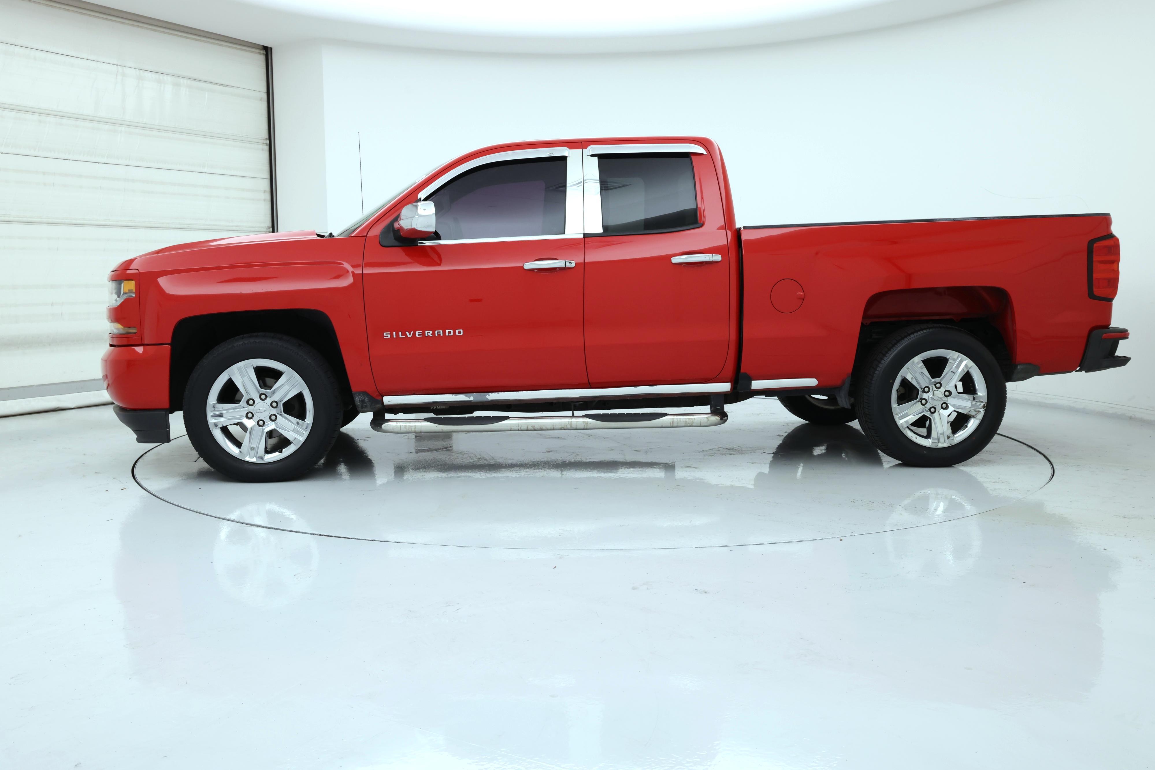 Thumbnail: 2017 Chevrolet Silverado 1500 - 3
