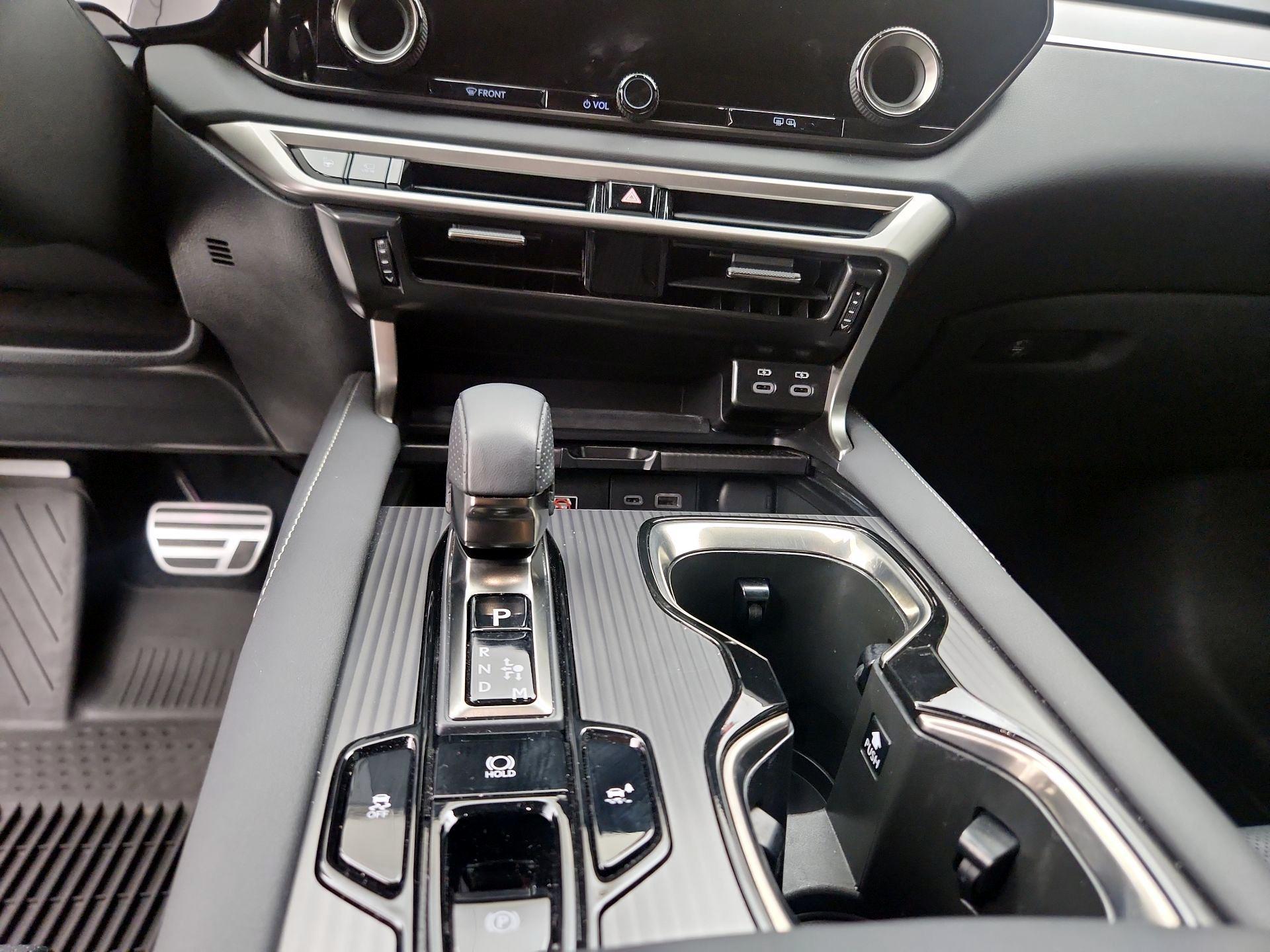 Thumbnail: 2024 Lexus RX - 17