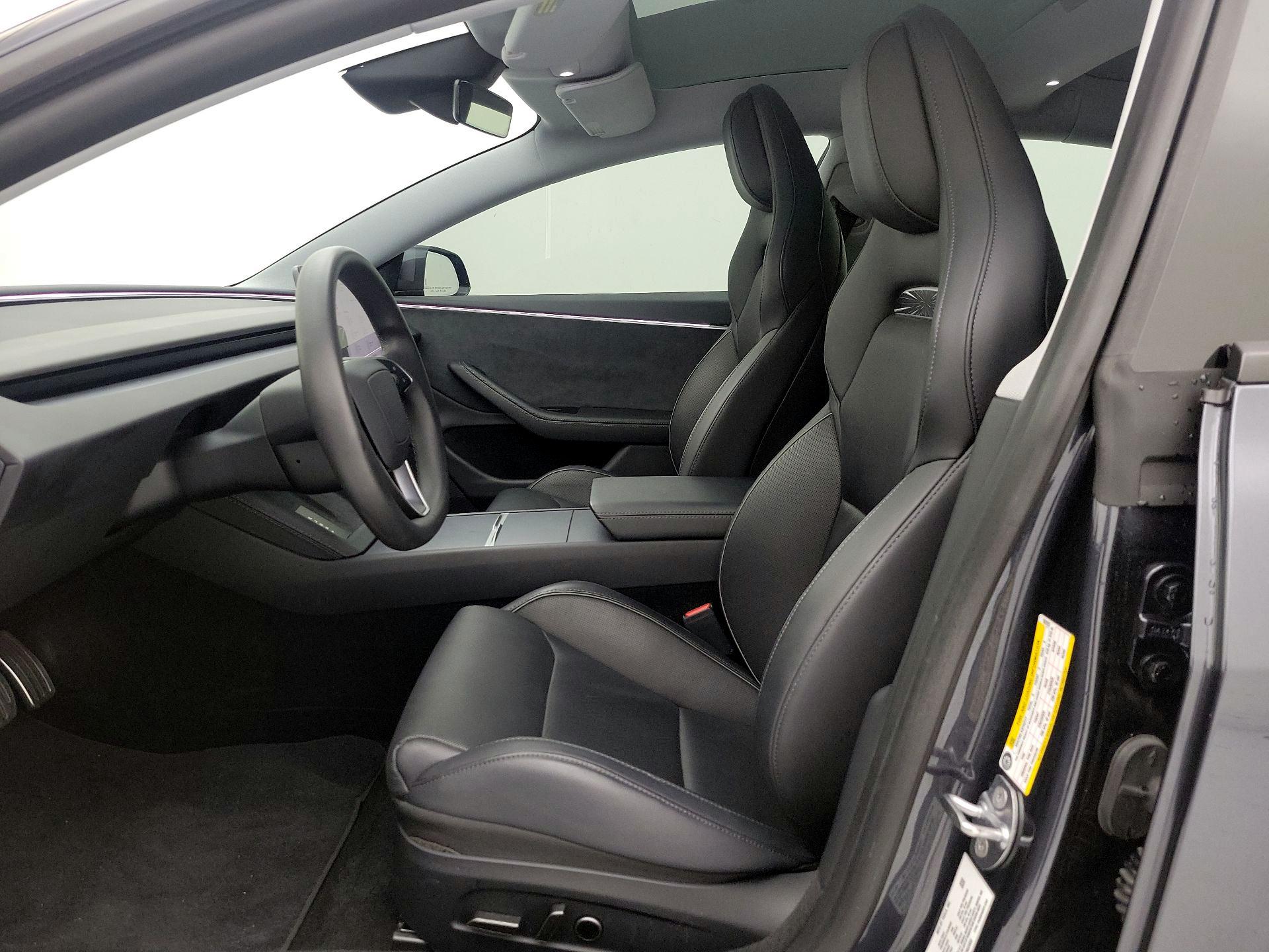 Thumbnail: 2025 Tesla Model 3 - 11