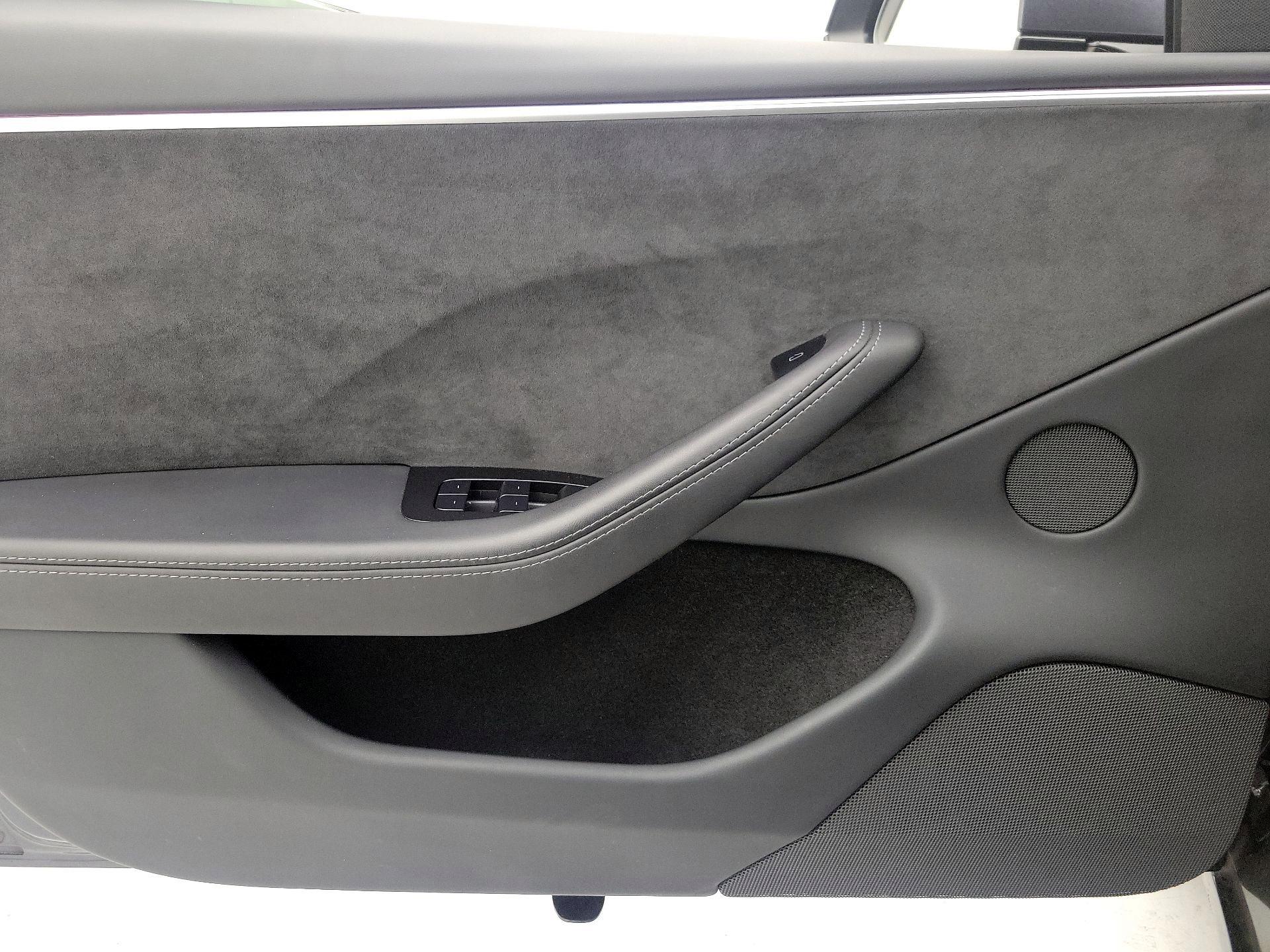 Thumbnail: 2025 Tesla Model 3 - 12