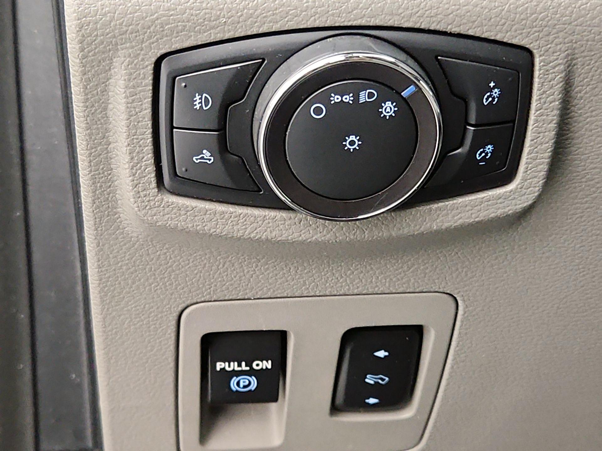 Thumbnail: 2019 Ford F-150 - 13