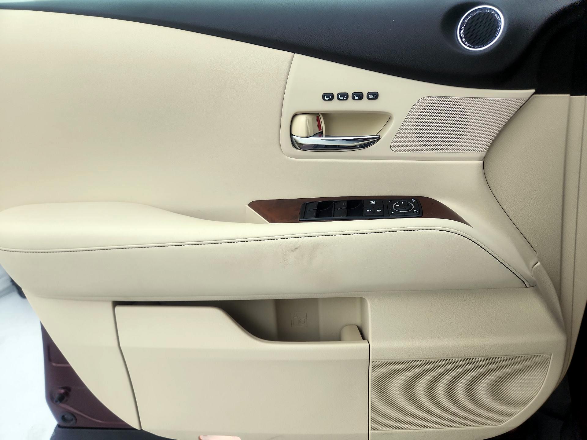 Thumbnail: 2015 Lexus RX - 12