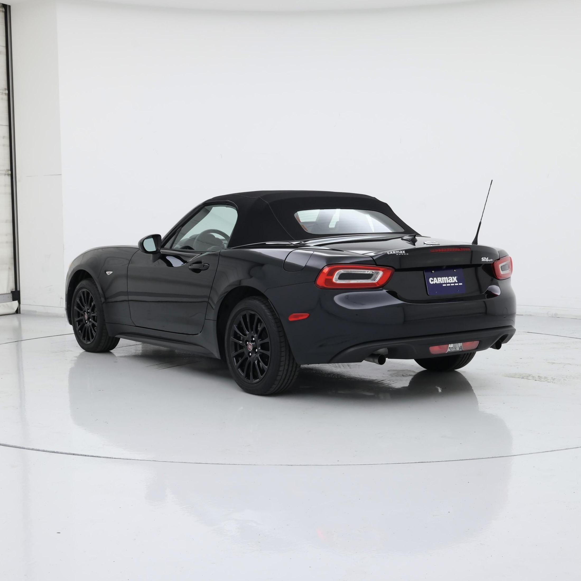 Thumbnail: 2020 Fiat 124 Spider - 2
