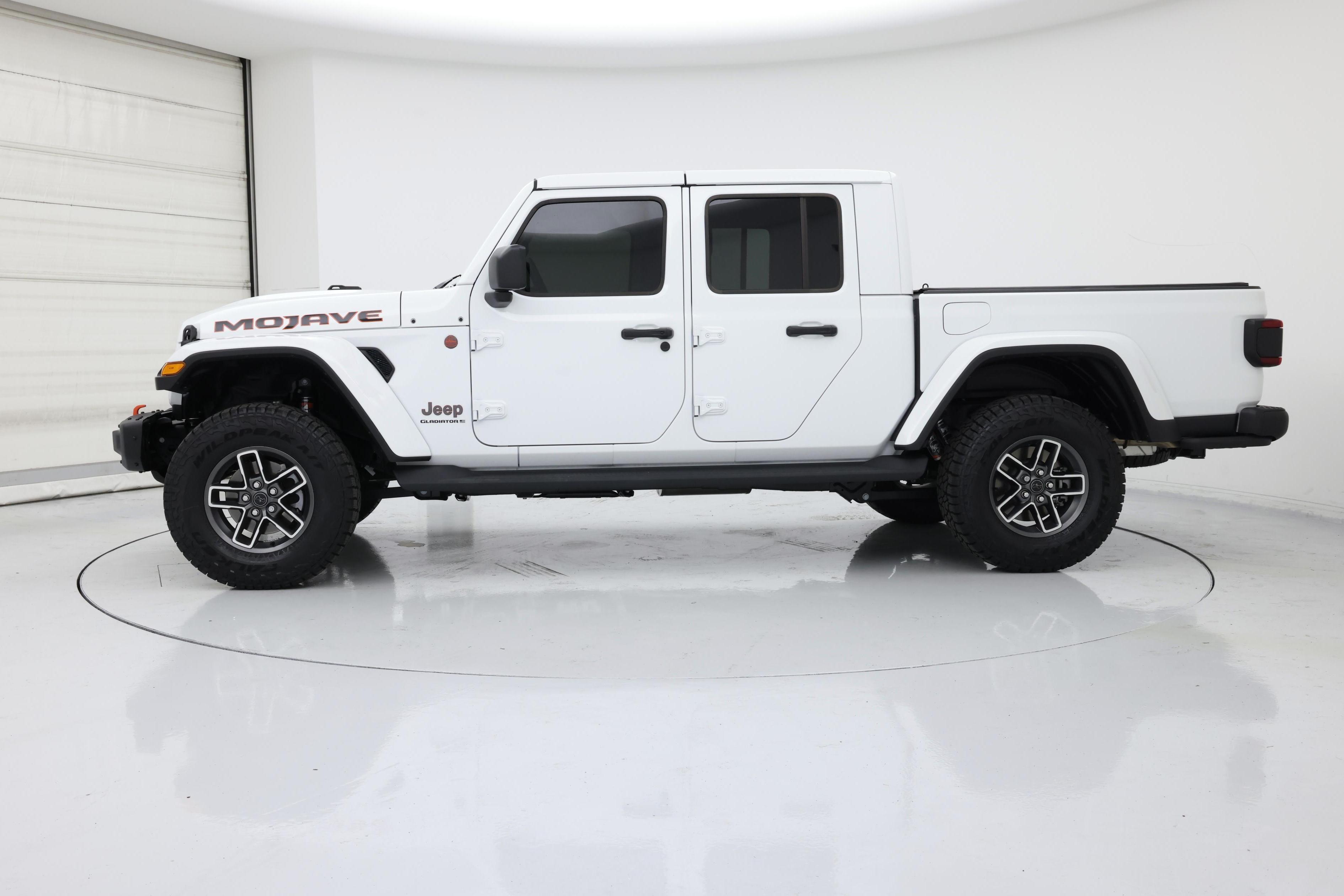 Thumbnail: 2025 Jeep Gladiator - 3