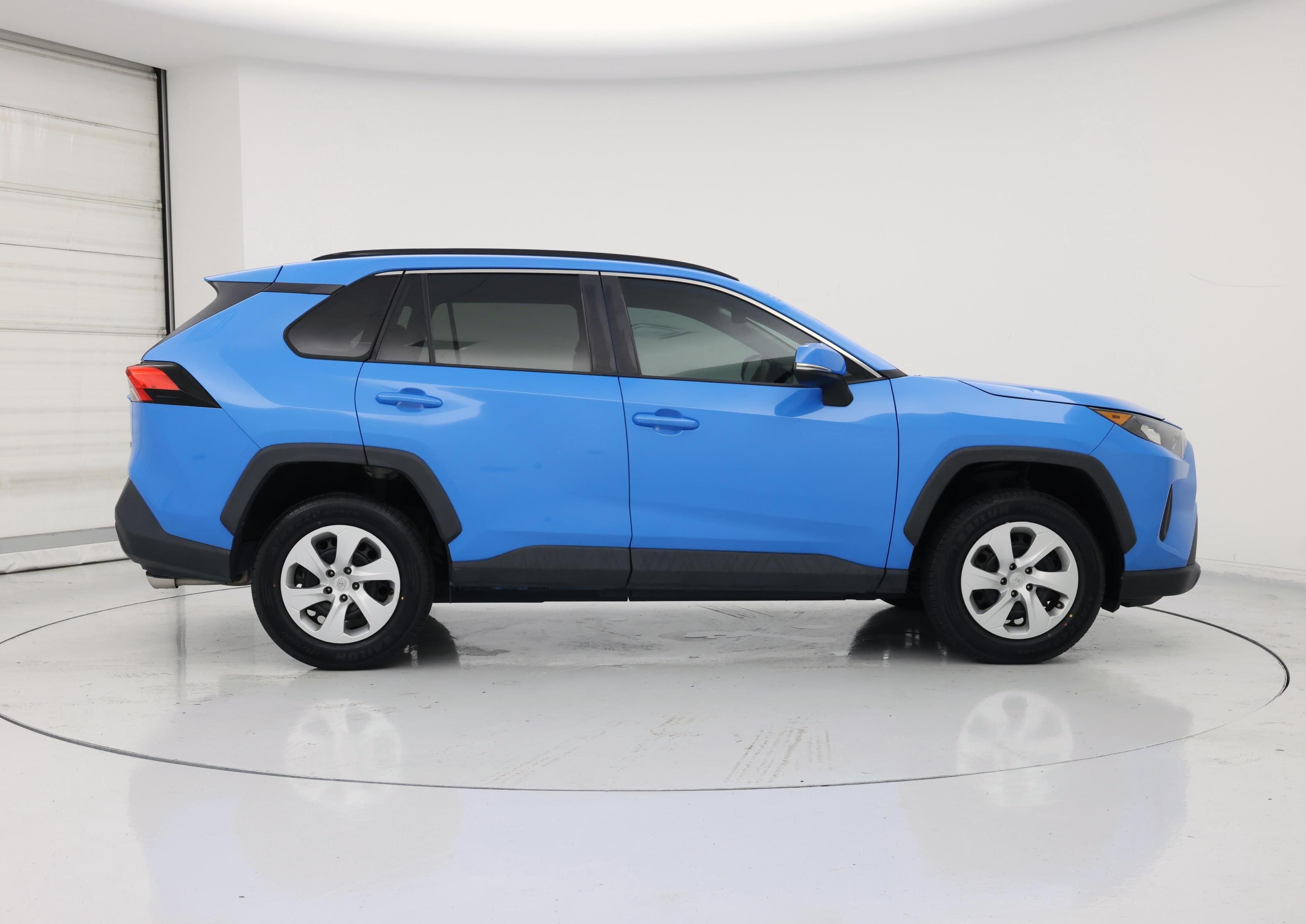Thumbnail: 2021 Toyota RAV4 - 7